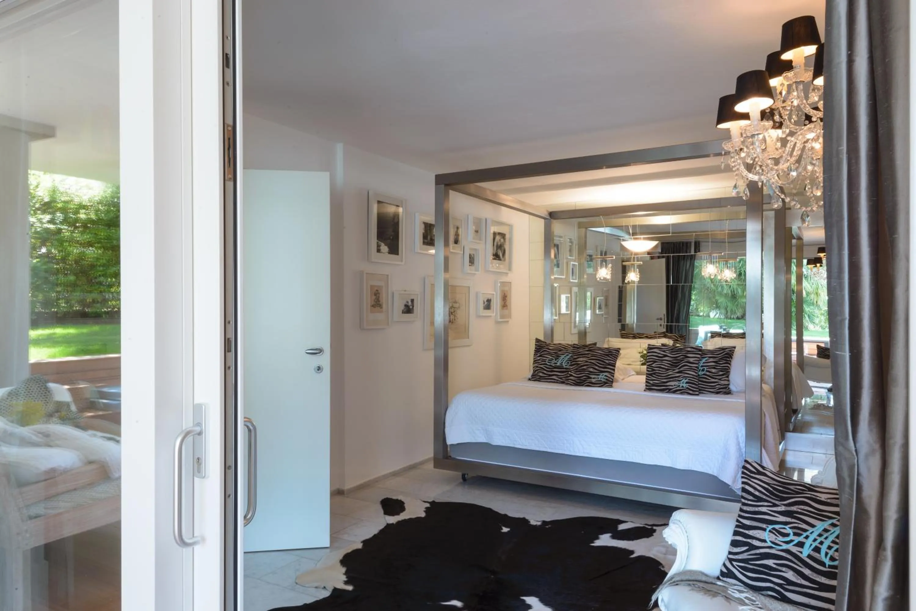 Bed in Mediterranea Luxury House