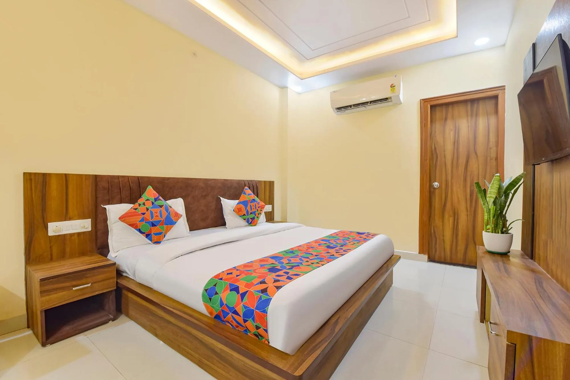 Bed in FabHotel Ballyfin Retreat