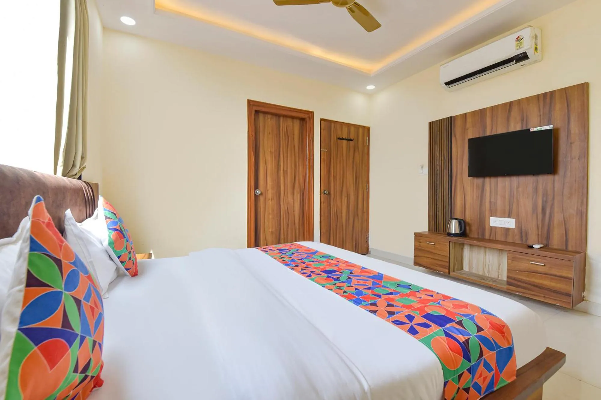 Bed in FabHotel Ballyfin Retreat