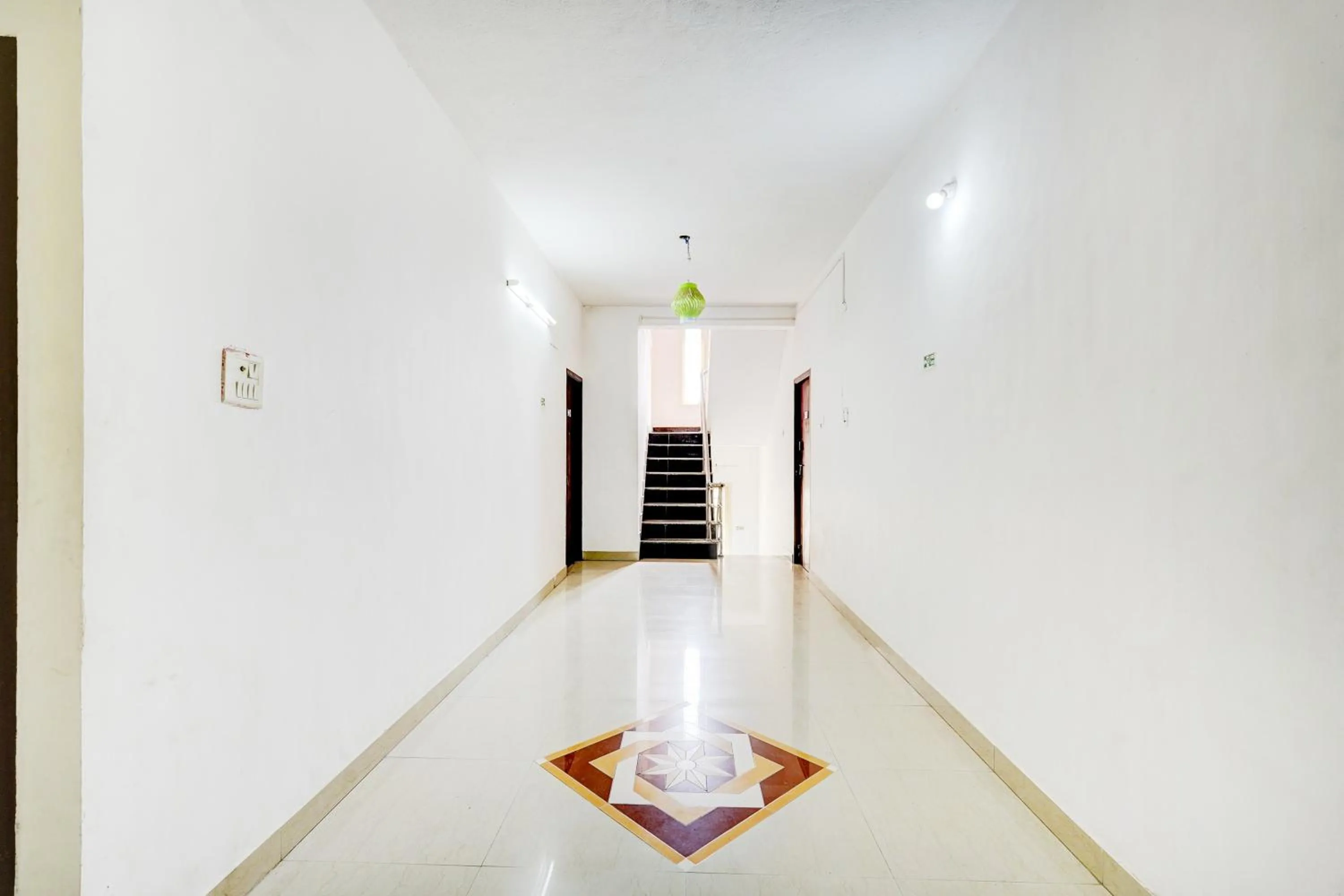 Super Hotel O Kelambakkam Bus Terminal Formerly Guna Residency