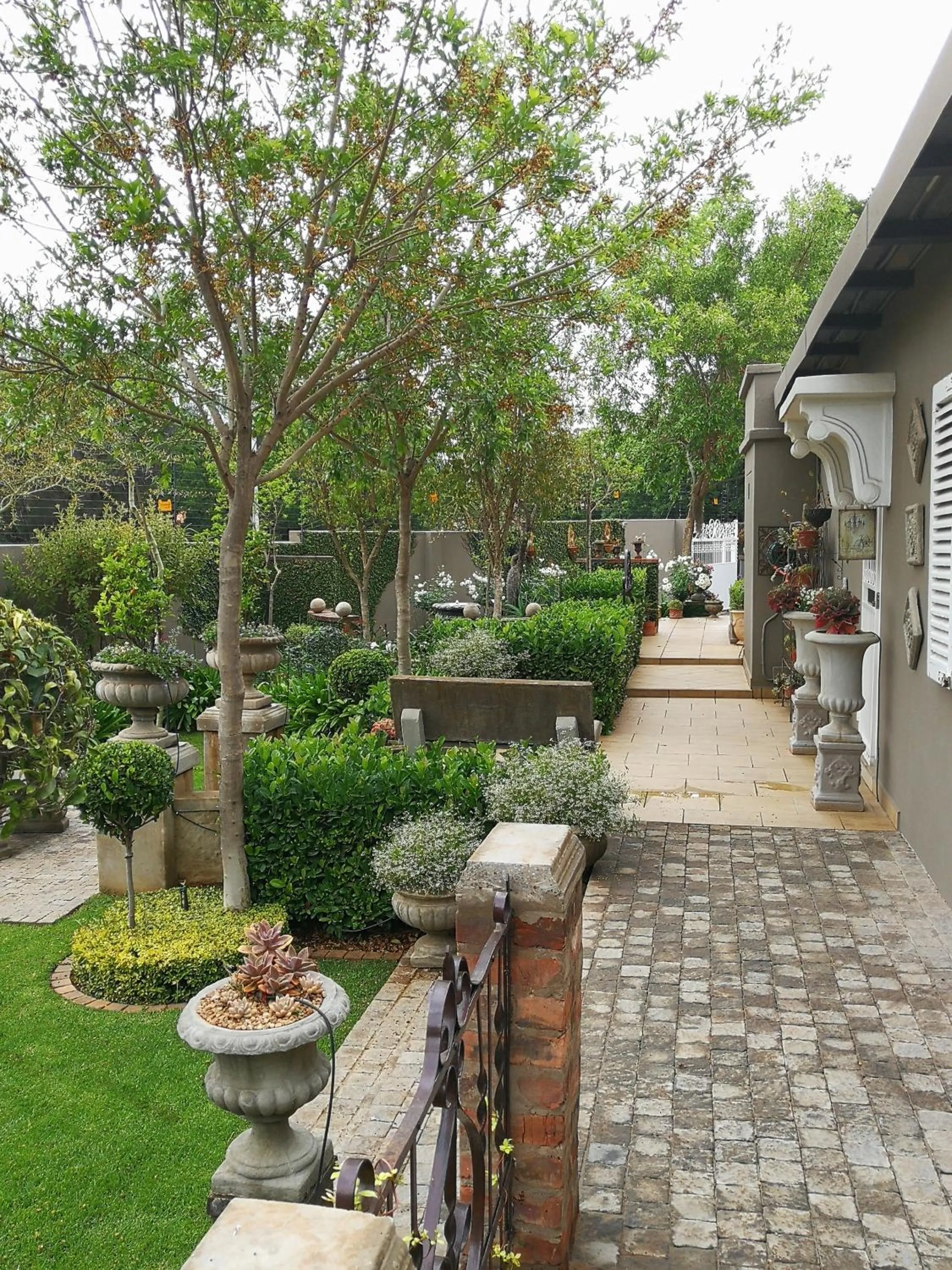 Patio in At 98 on Lynburn Guest House