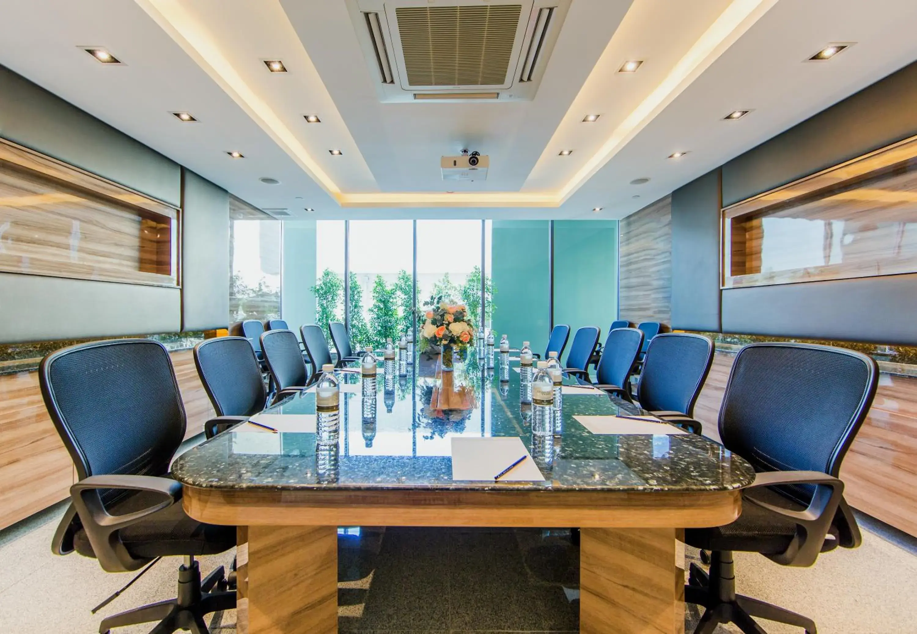 Meeting/conference room in Qiss Residence by Bliston (SHA Extra Plus)