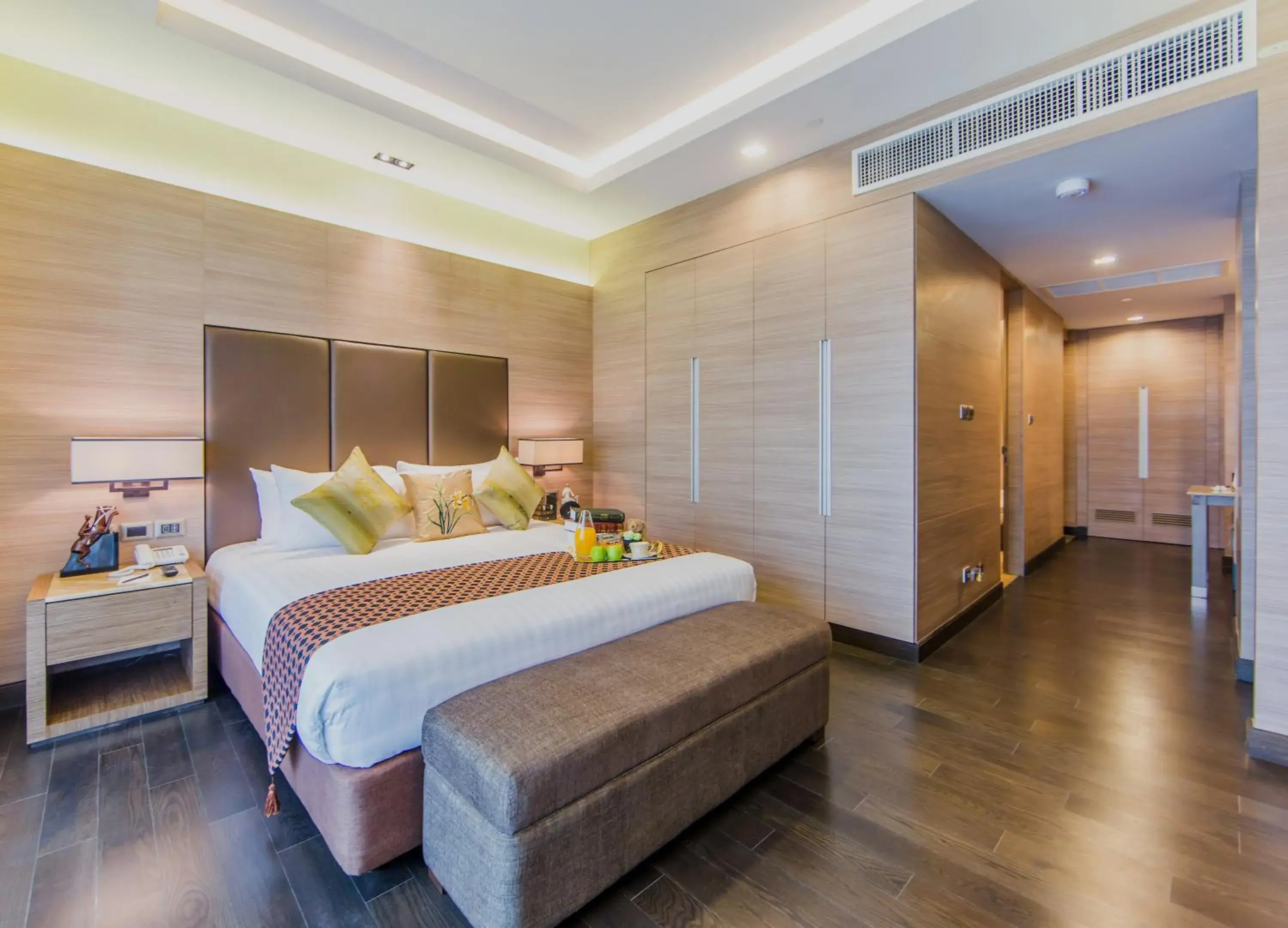 Bedroom, Bed in Qiss Residence by Bliston (SHA Extra Plus)