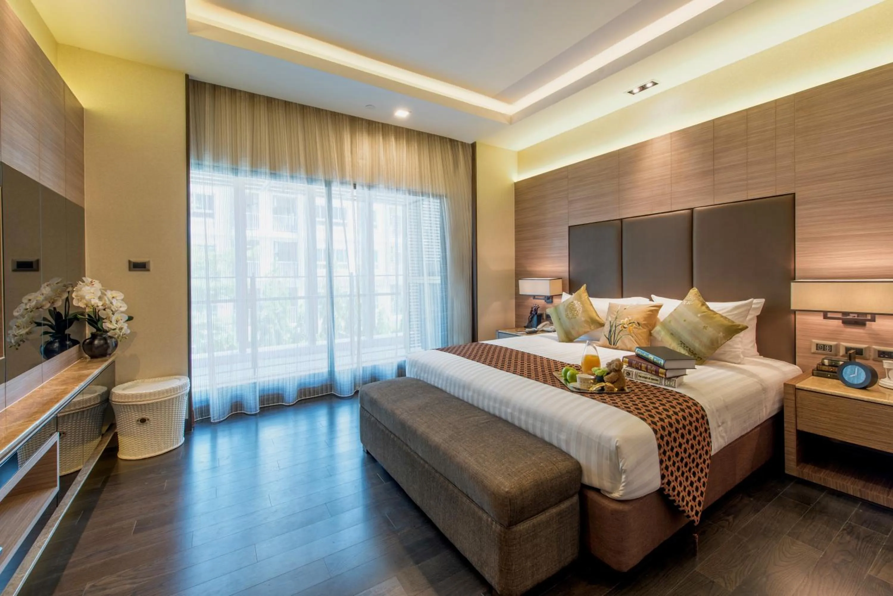 Bedroom, Bed in Qiss Residence by Bliston