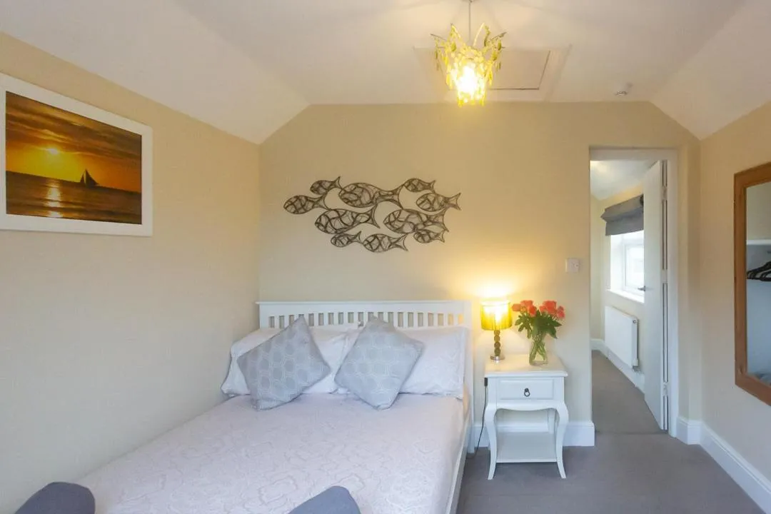 Bedroom, Bed in Smarties Guest House
