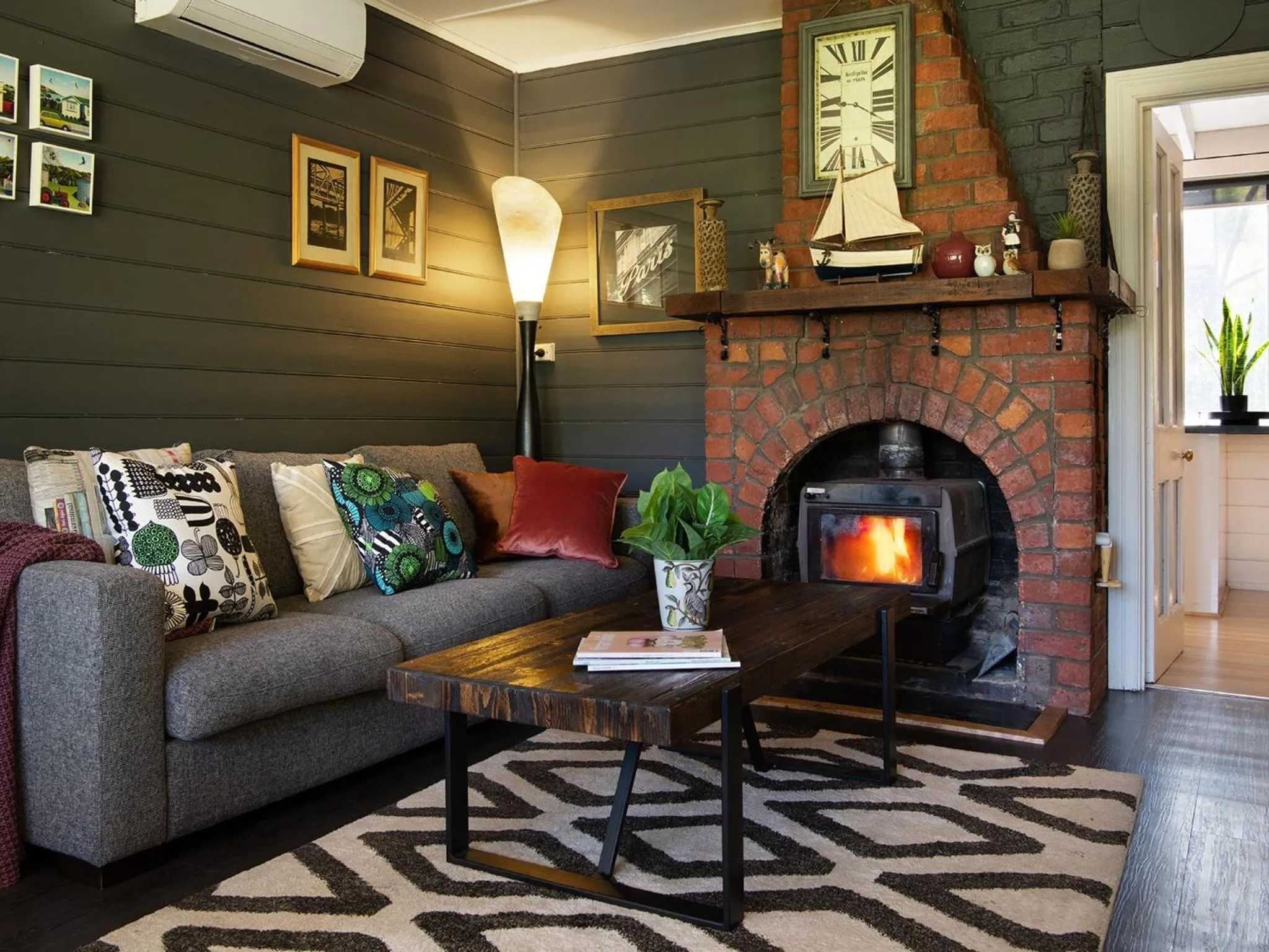 Living room in Viola- cottage retreat in Hepburn Springs