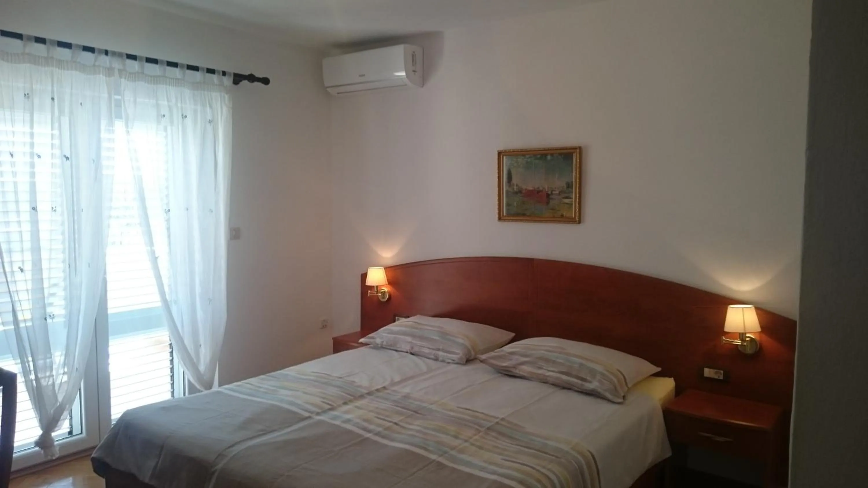 Bed in Guest House Violeta