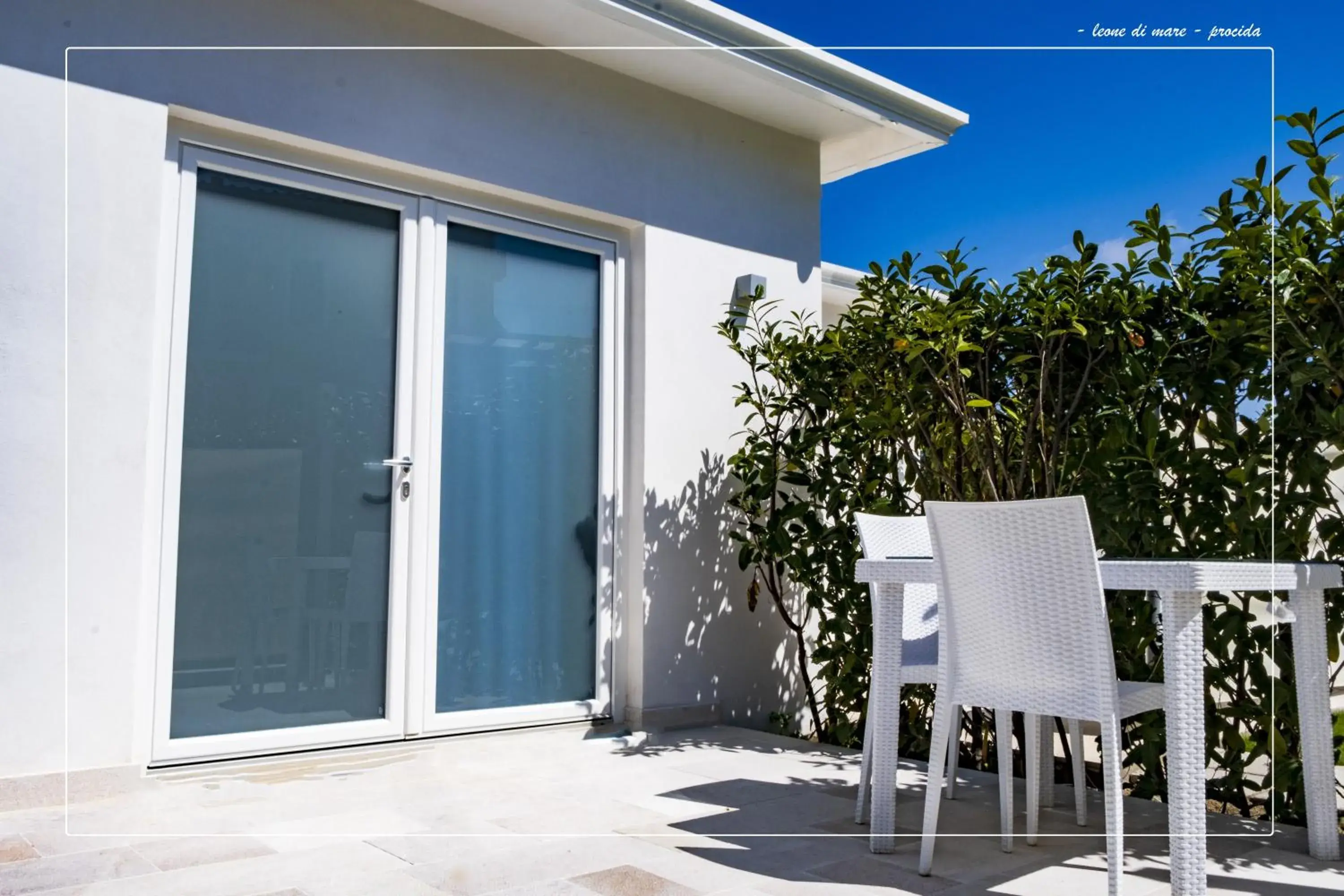 Queen Room with Pool View in Il Leone Di Mare Queen Room with Pool View in Il Leone Di Mare