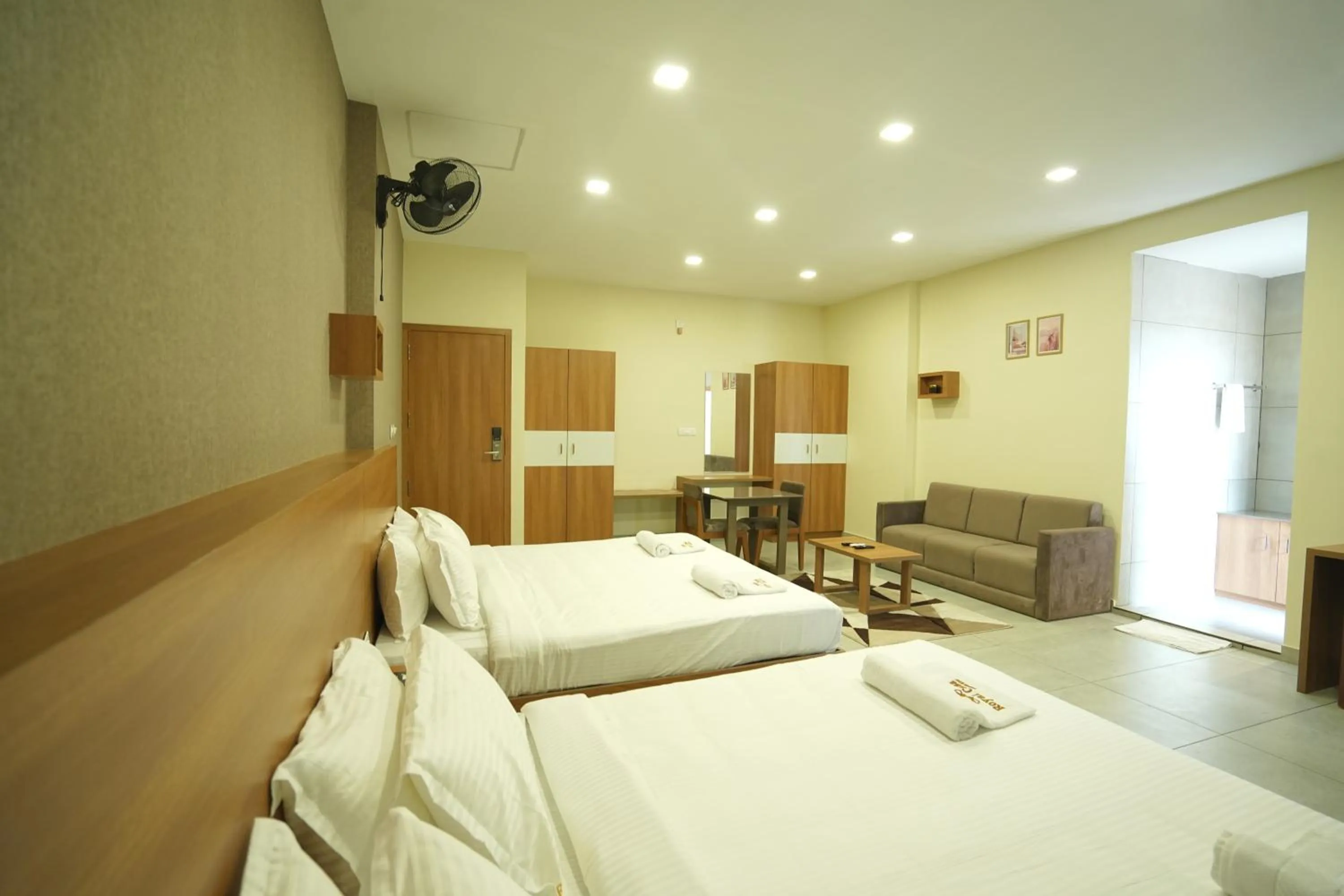 Photo of the whole room, Bed in Royal Casa Cochin