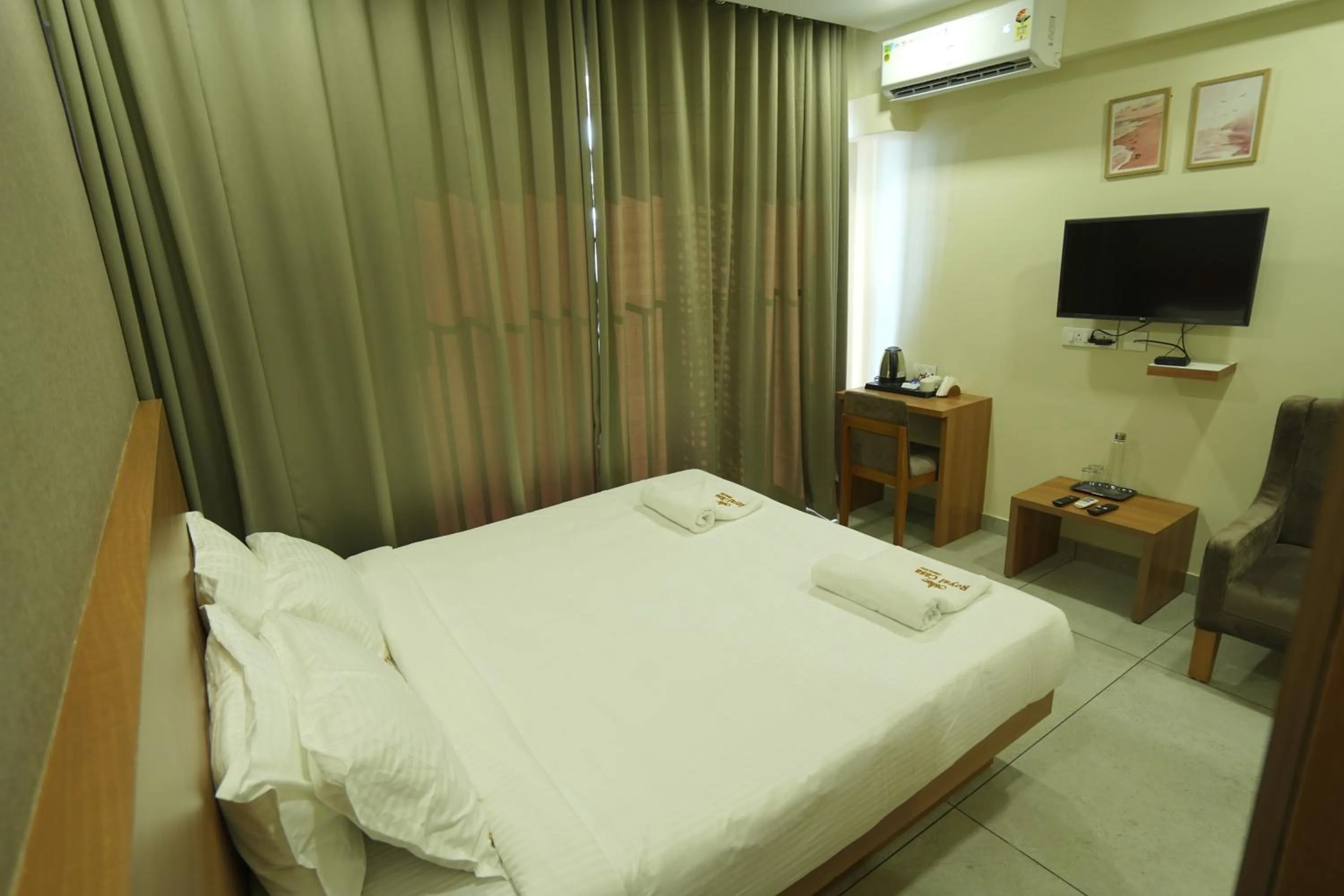 Bedroom, Bed in Royal Casa Cochin