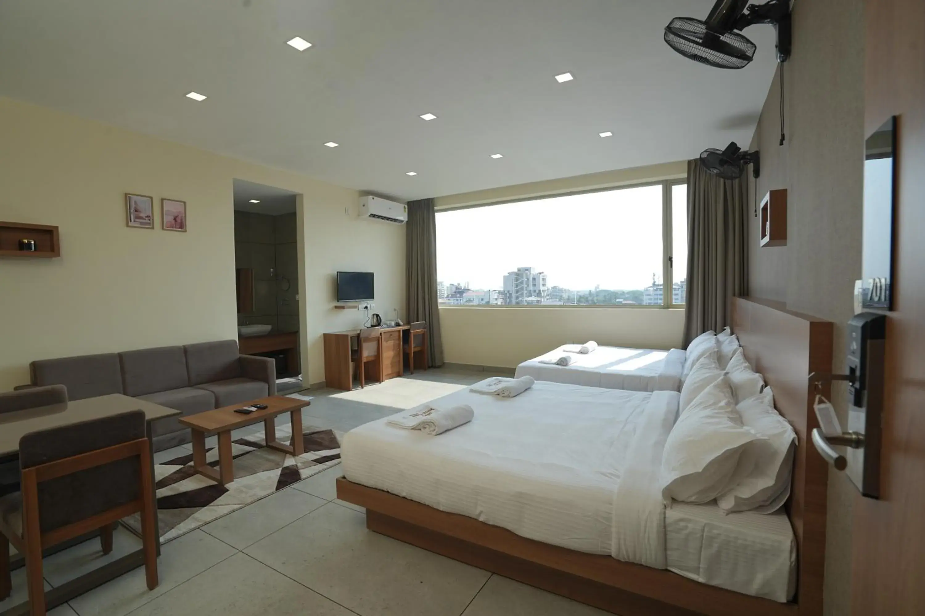 Photo of the whole room, Bed in Royal Casa Cochin Photo of the whole room, Bed in Royal Casa Cochin