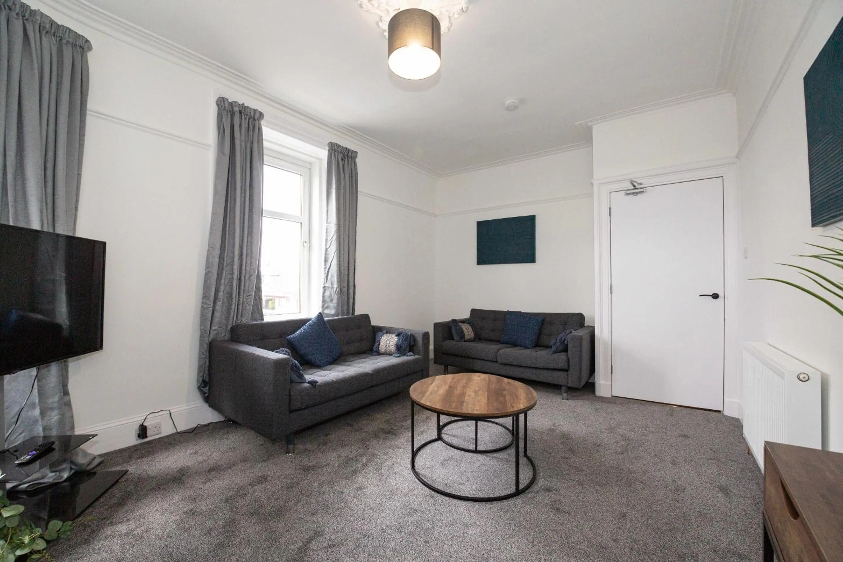 Carnoustie Residence - SJA Stays - 3 Bed Apartment
