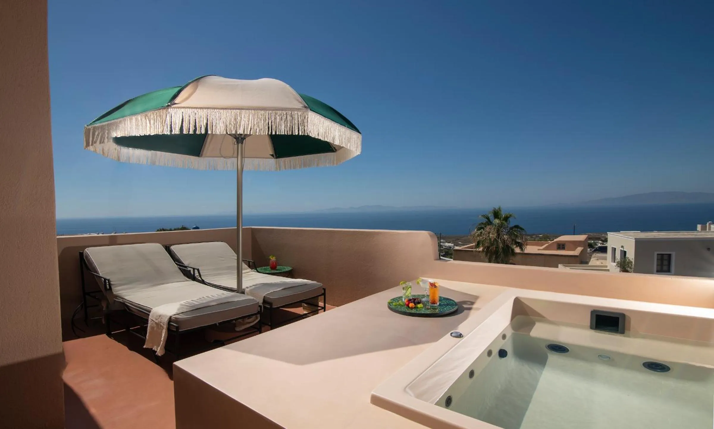 Hot Tub in Terra Verde Oia by K&K