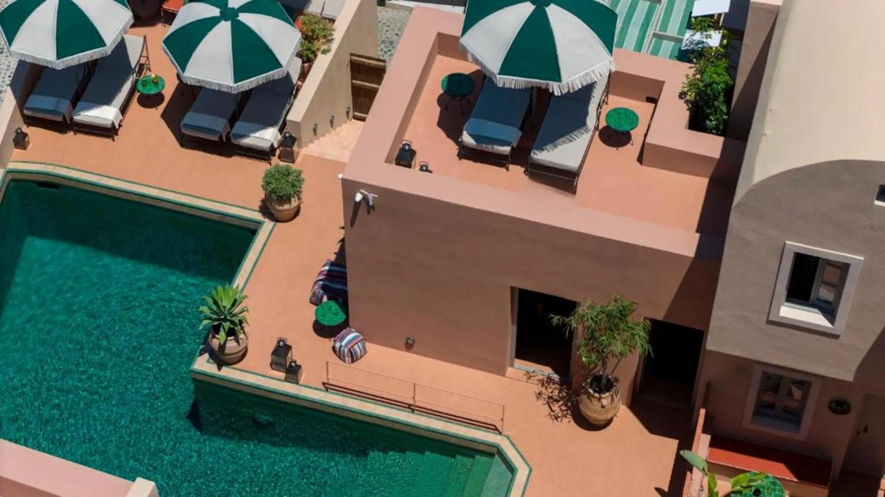 Property building in Terra Verde Oia by K&K