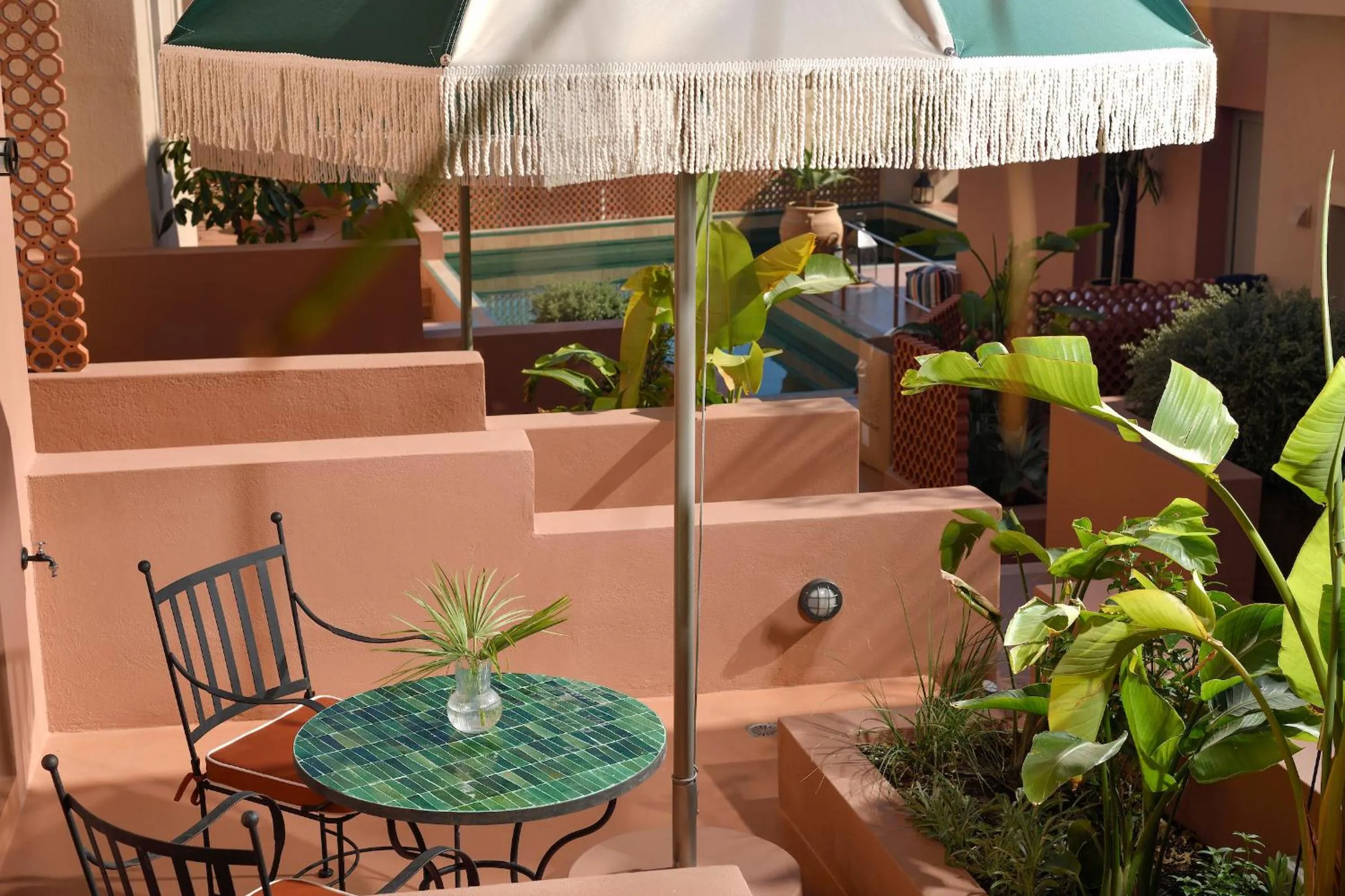 Patio in Terra Verde Oia by K&K