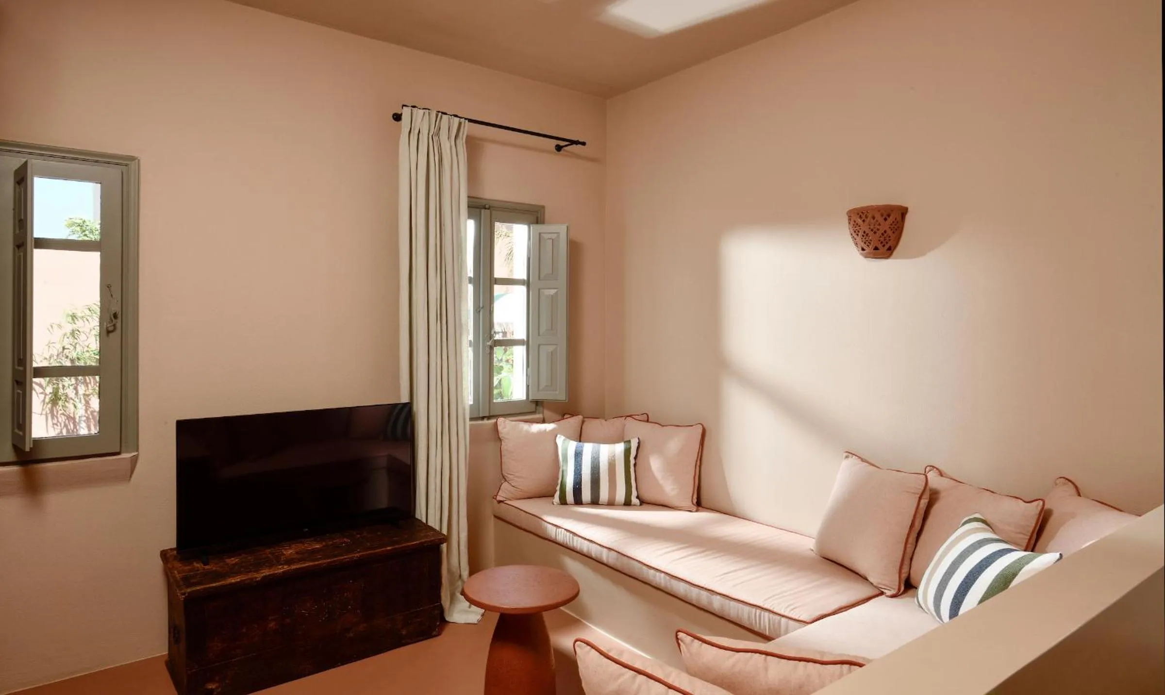 Bed in Terra Verde Oia by K&K