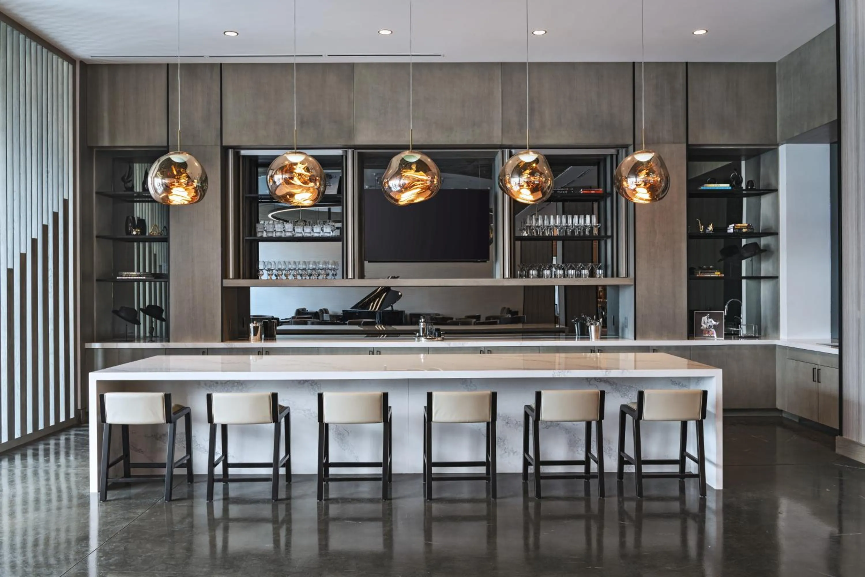 Lounge or bar in AC Hotel by Marriott Las Vegas Symphony Park