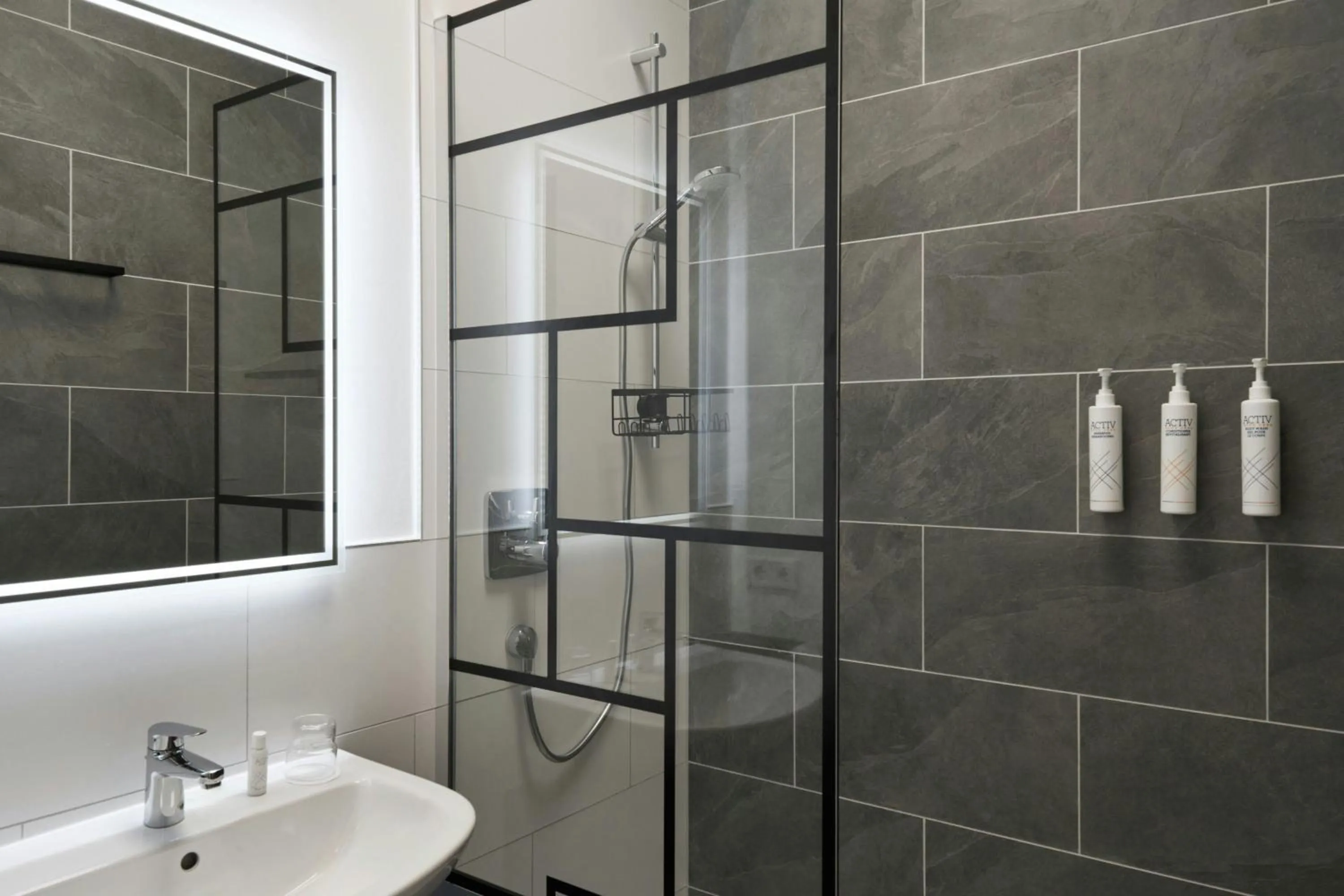 Bathroom in Four Points Flex by Sheraton Östringen