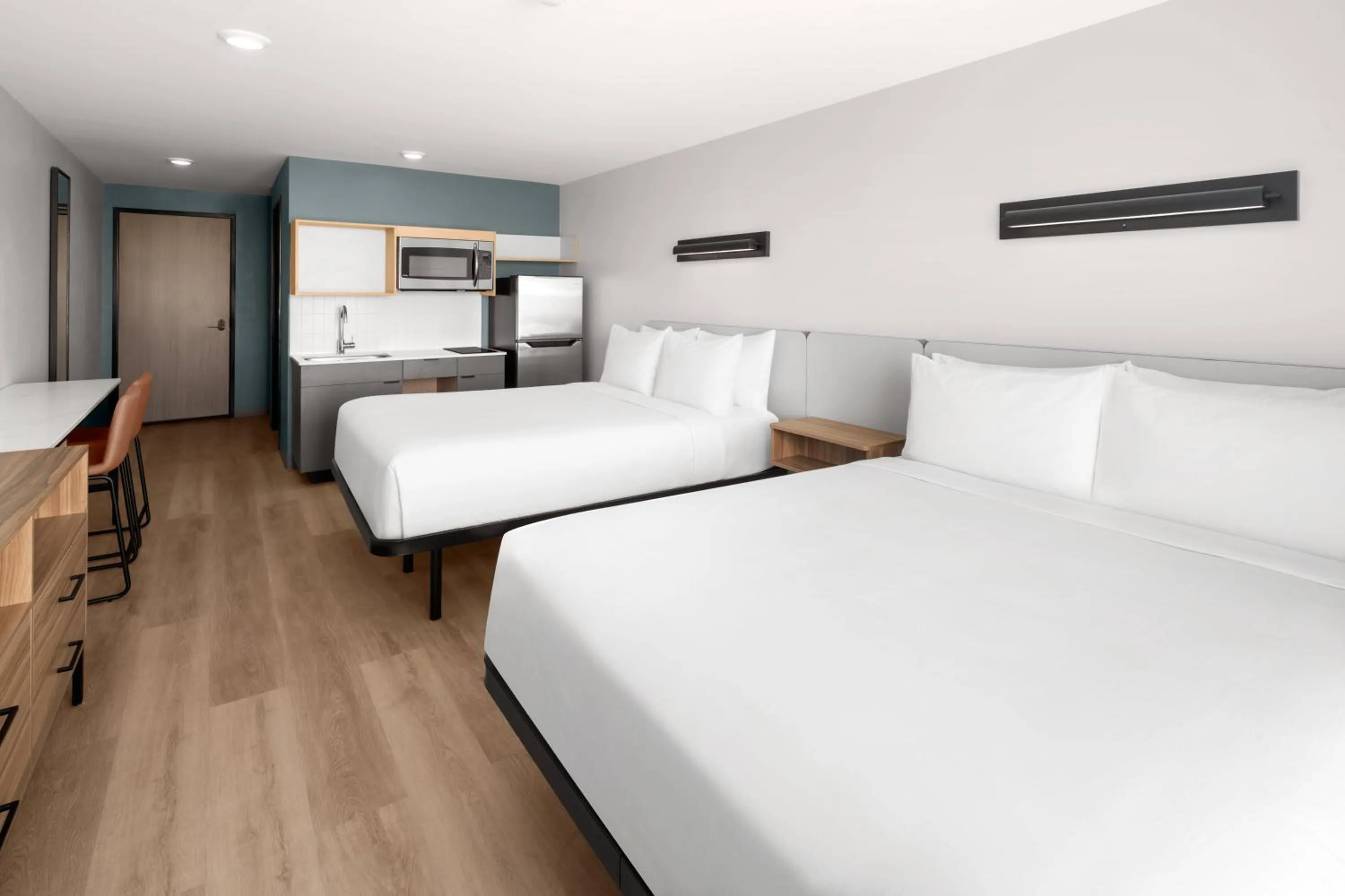 Photo of the whole room, Bed in StudioRes by Marriott Fort Myers Airport