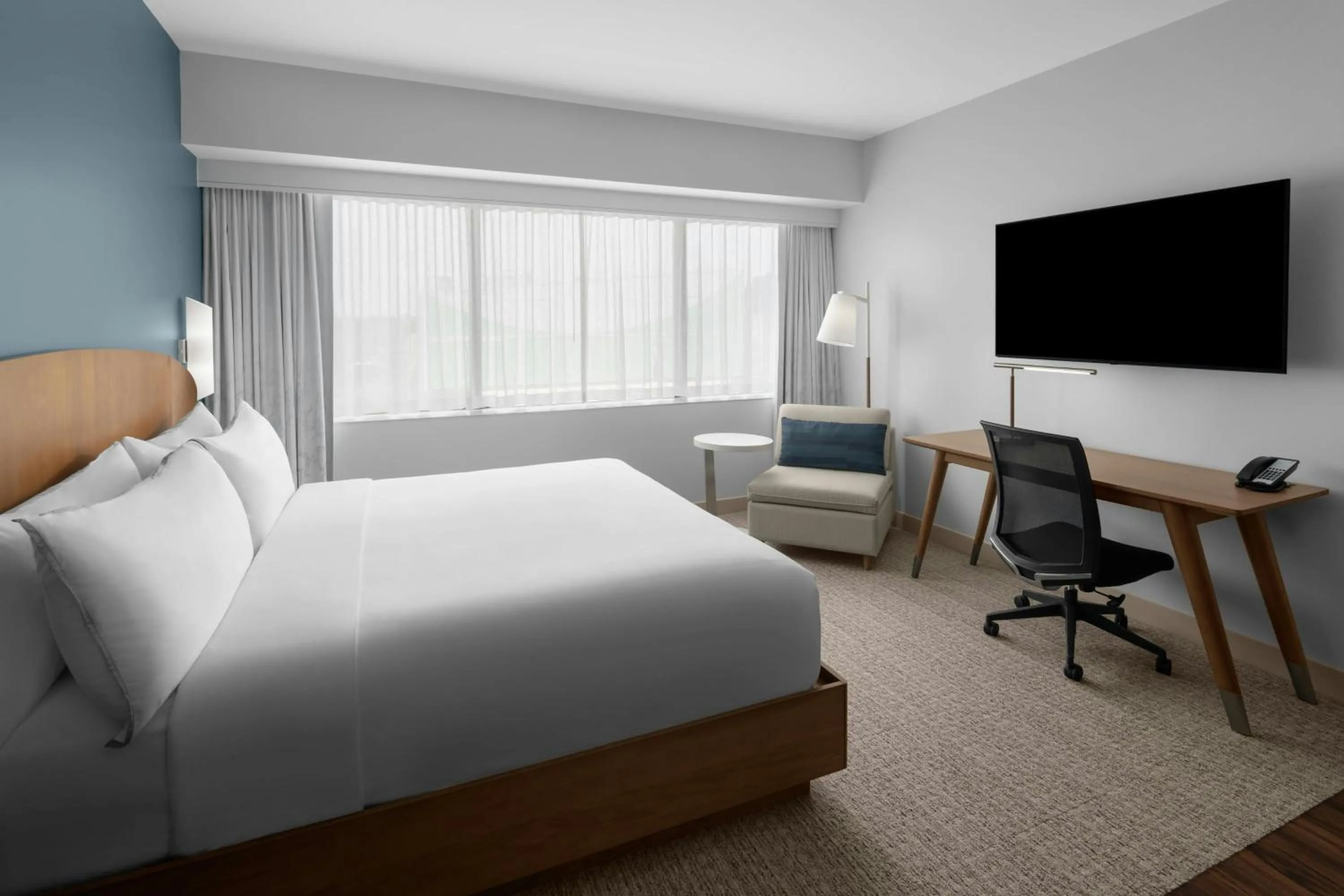 Photo of the whole room, Bed in Element Calgary Downtown