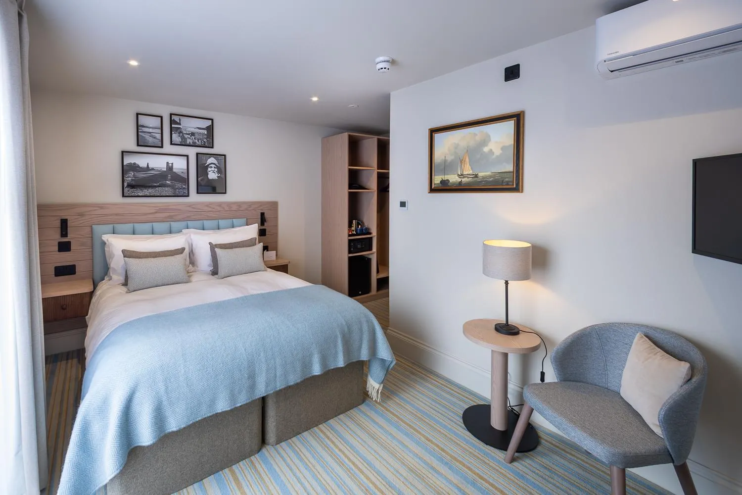 Bedroom, Bed in The Ship Hotel