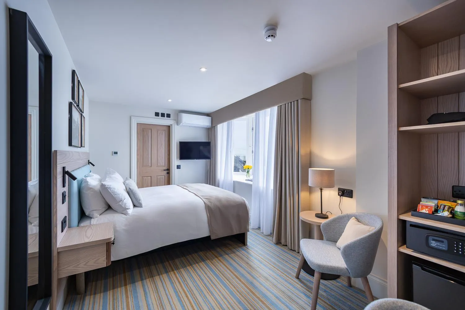 Bedroom, Bed in The Ship Hotel