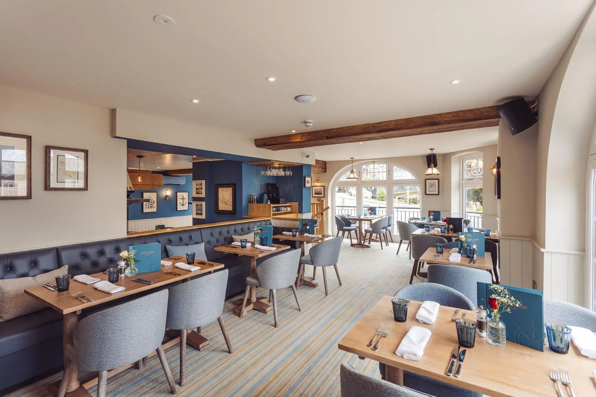 Restaurant/places to eat in The Ship Hotel