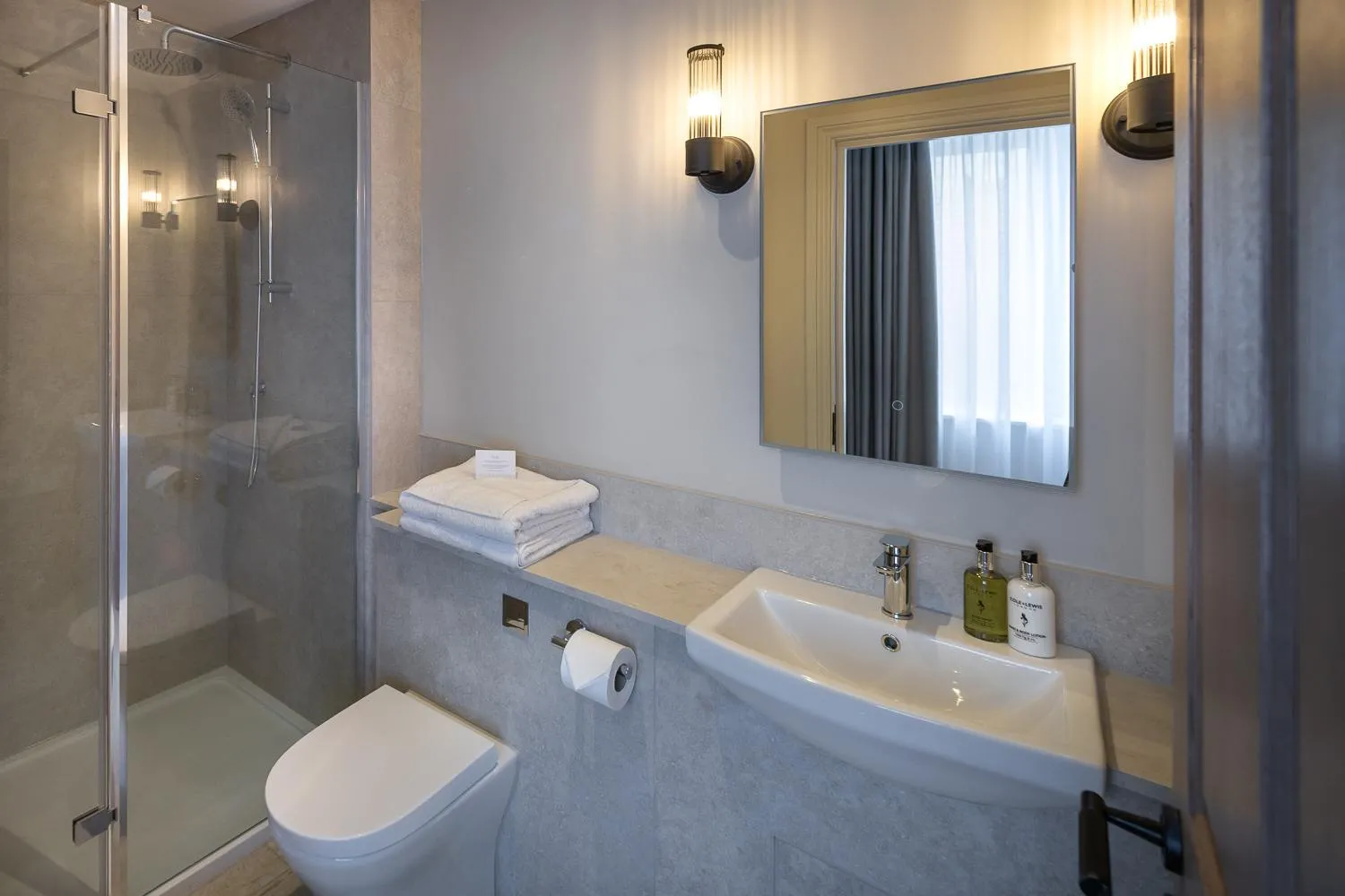 Bathroom in The Ship Hotel