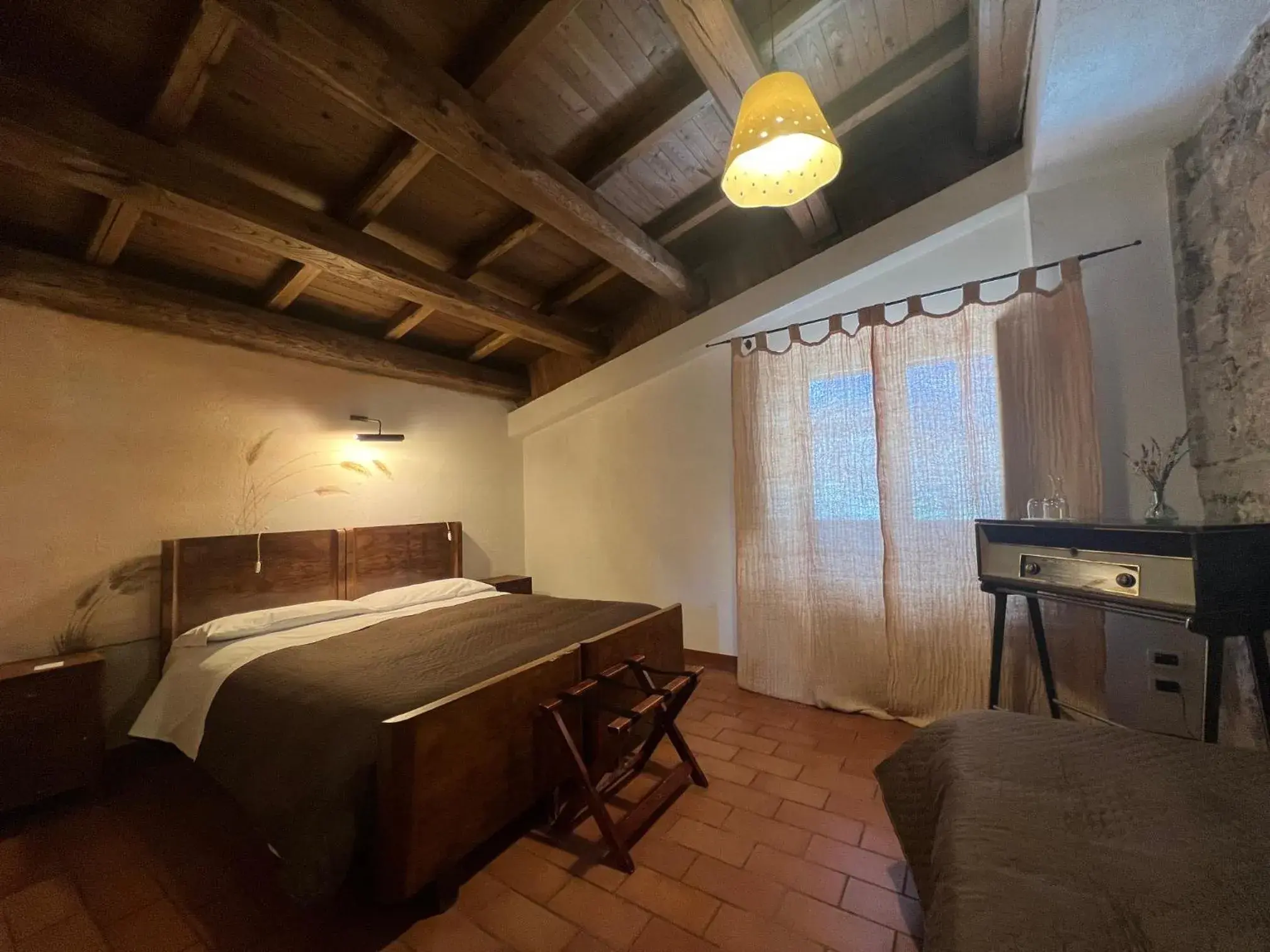 Classic Triple Room in Locanda Sul Lago Classic Triple Room in Locanda Sul Lago