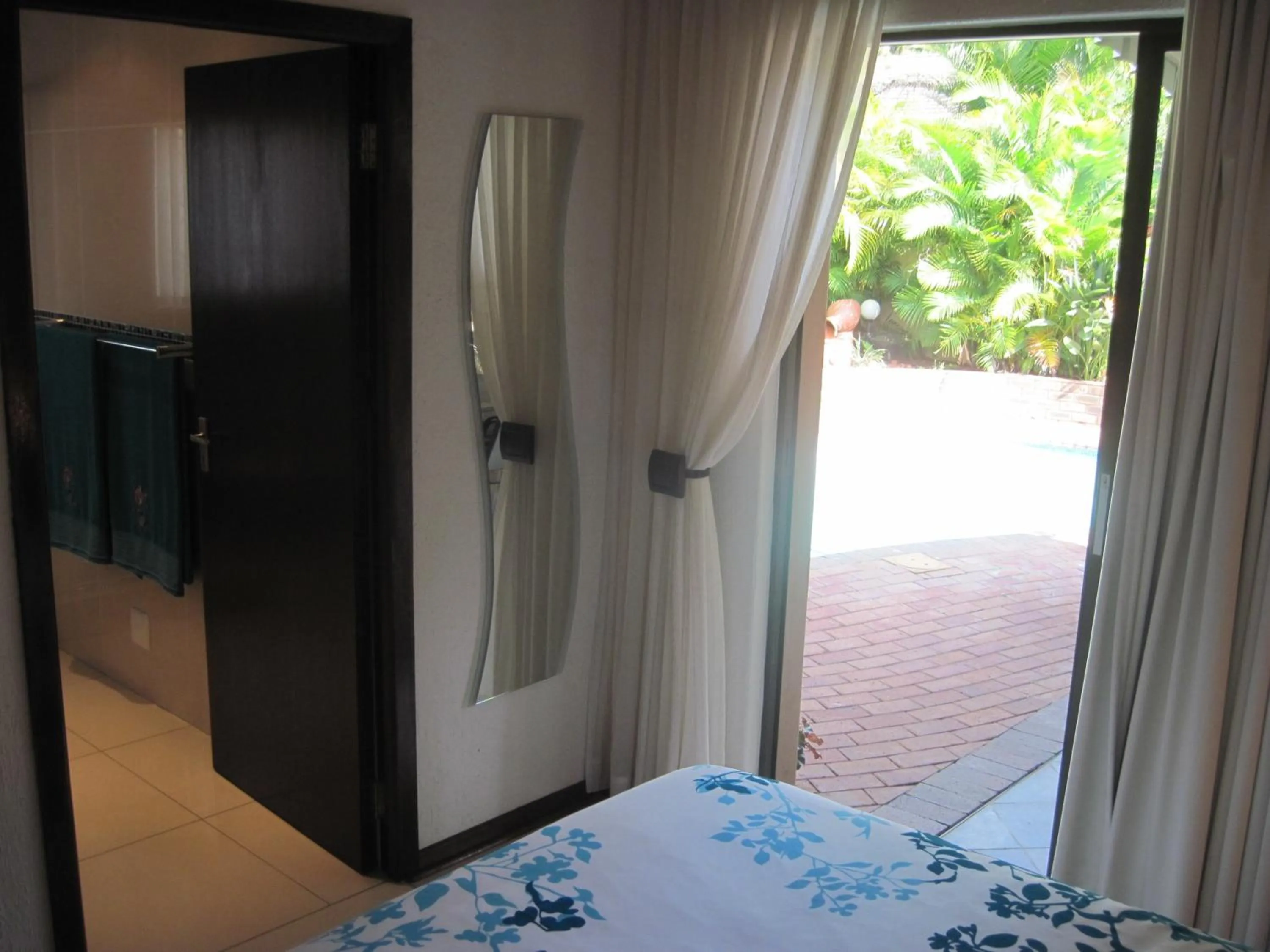 Garden view, Bed in Swallows Nest B&B