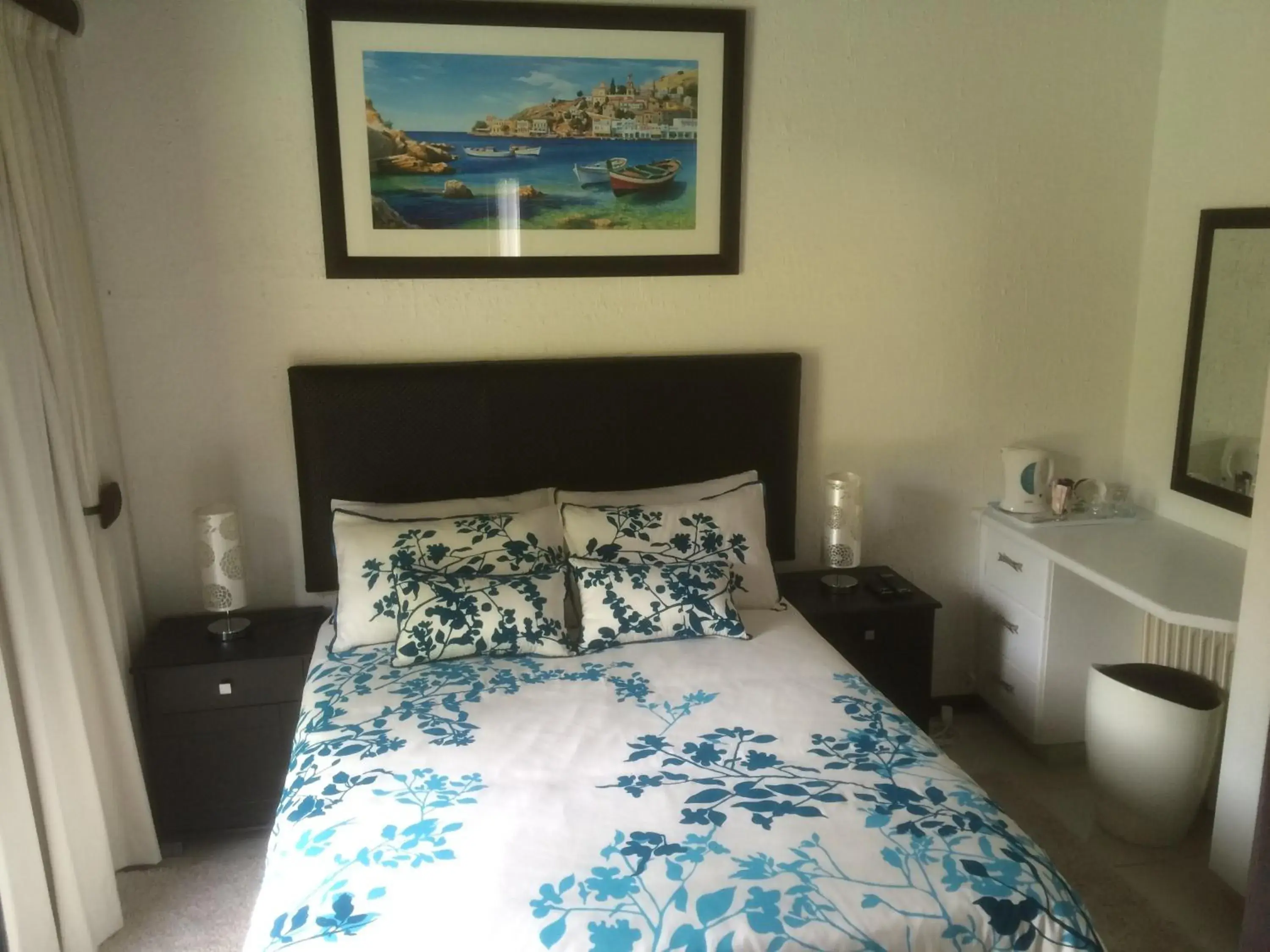 Bedroom, Bed in Swallows Nest B&B Bedroom, Bed in Swallows Nest B&B