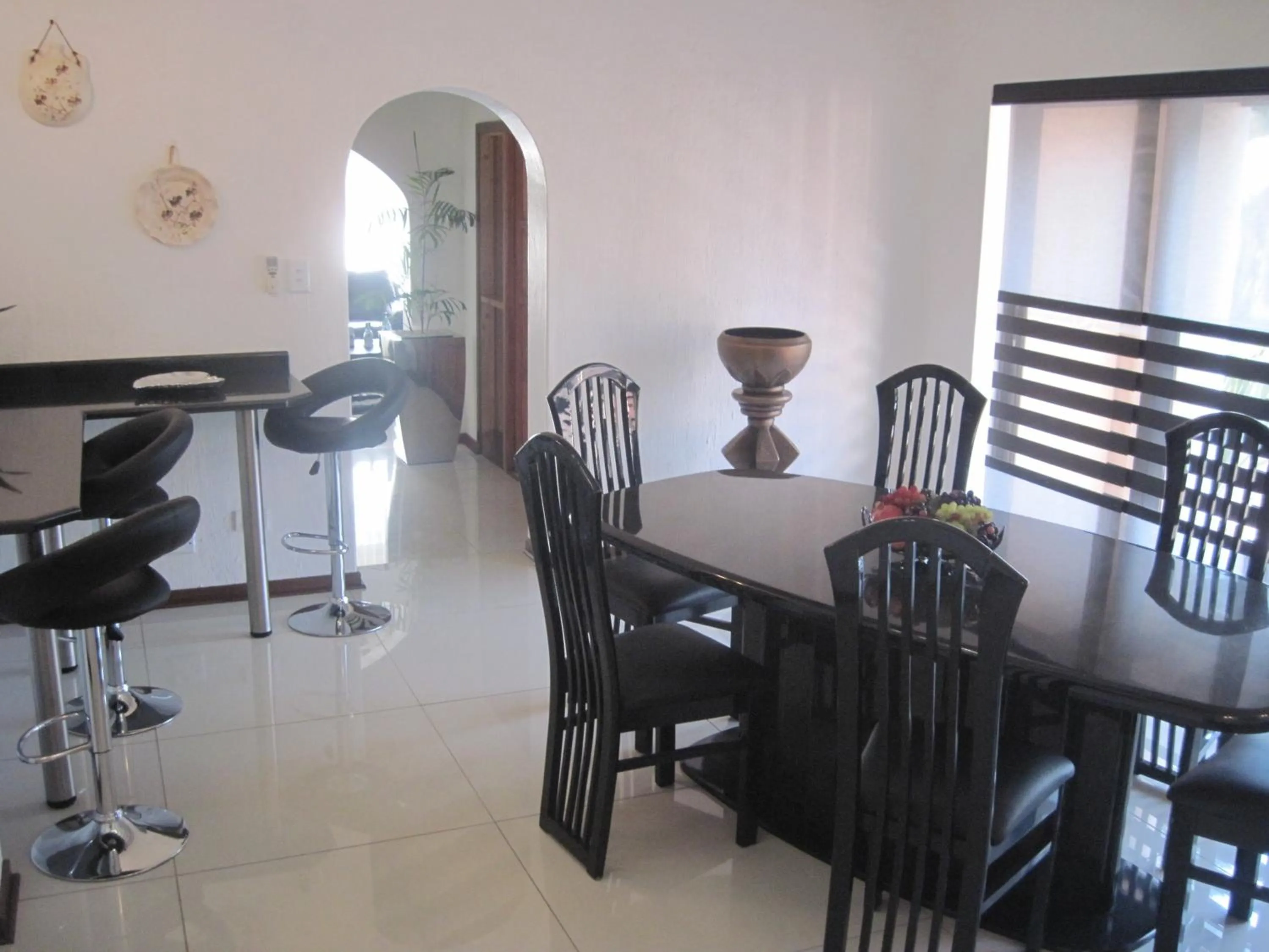 Dining area in Swallows Nest B&B