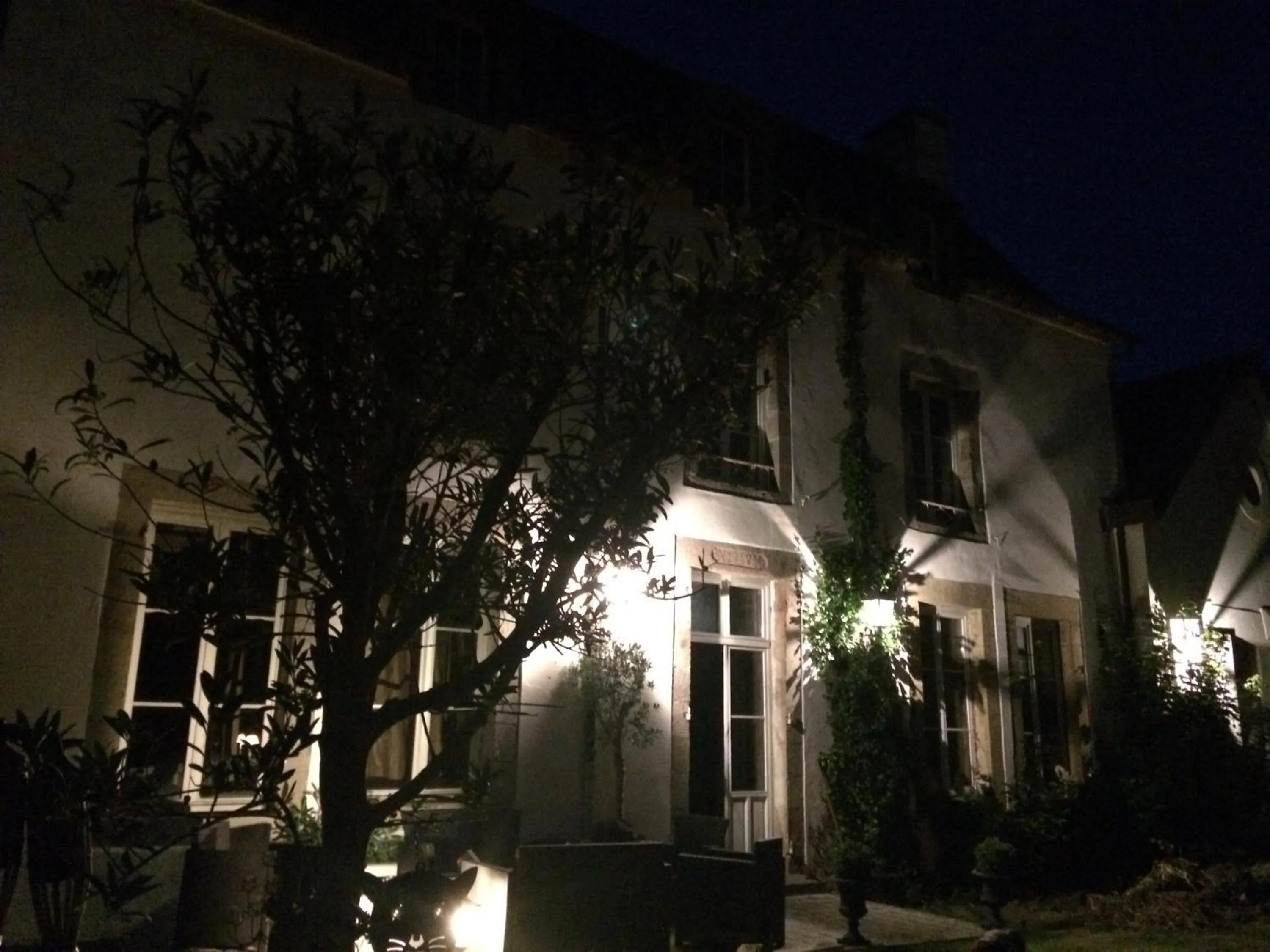 Domaine De La Bastille, Manoir du XVll, Bed and Breakfast
