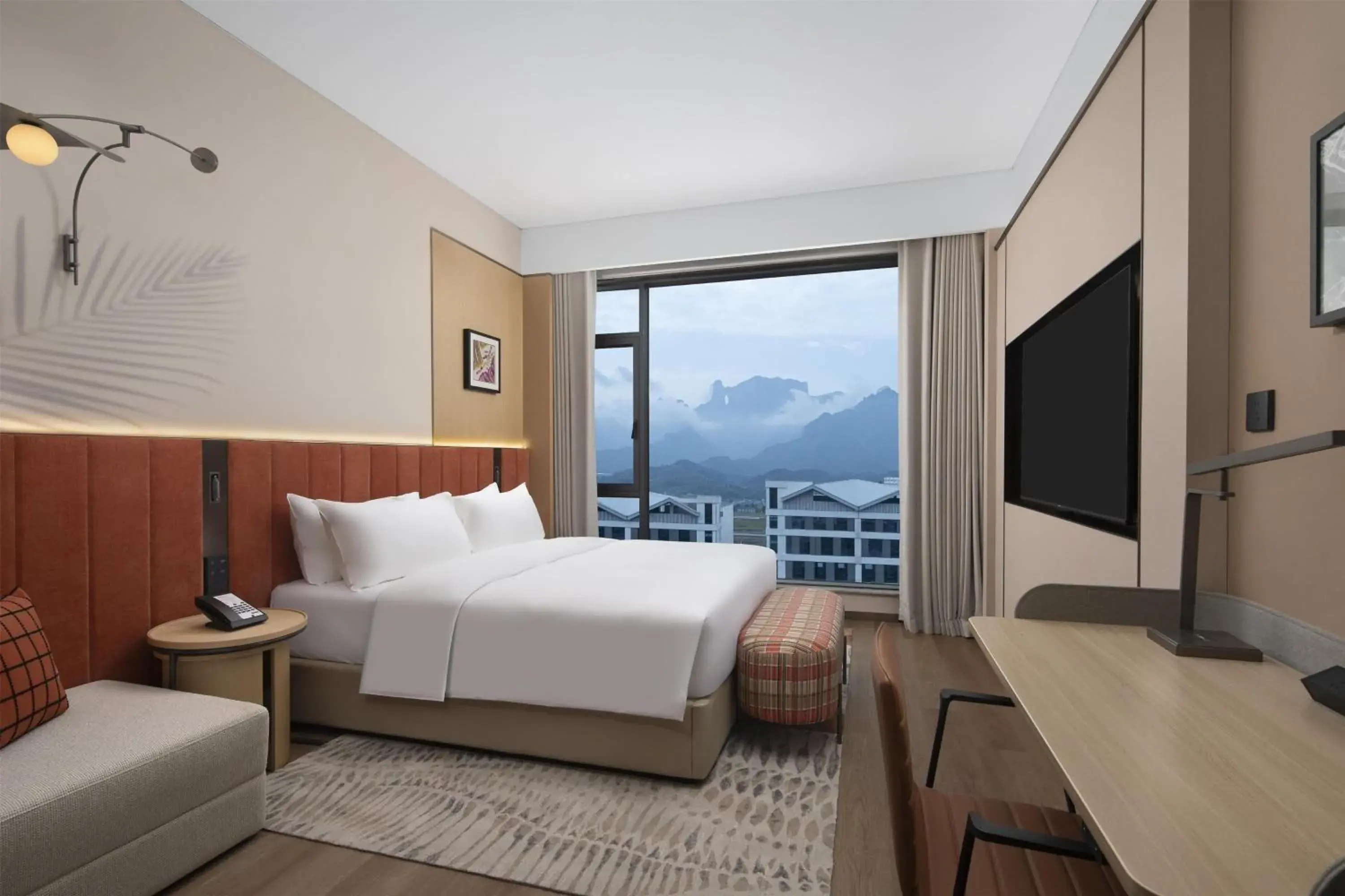 King Room with Mountain View in Hilton Garden Inn Zhangjiajie Tianmen Mountain King Room with Mountain View in Hilton Garden Inn Zhangjiajie Tianmen Mountain
