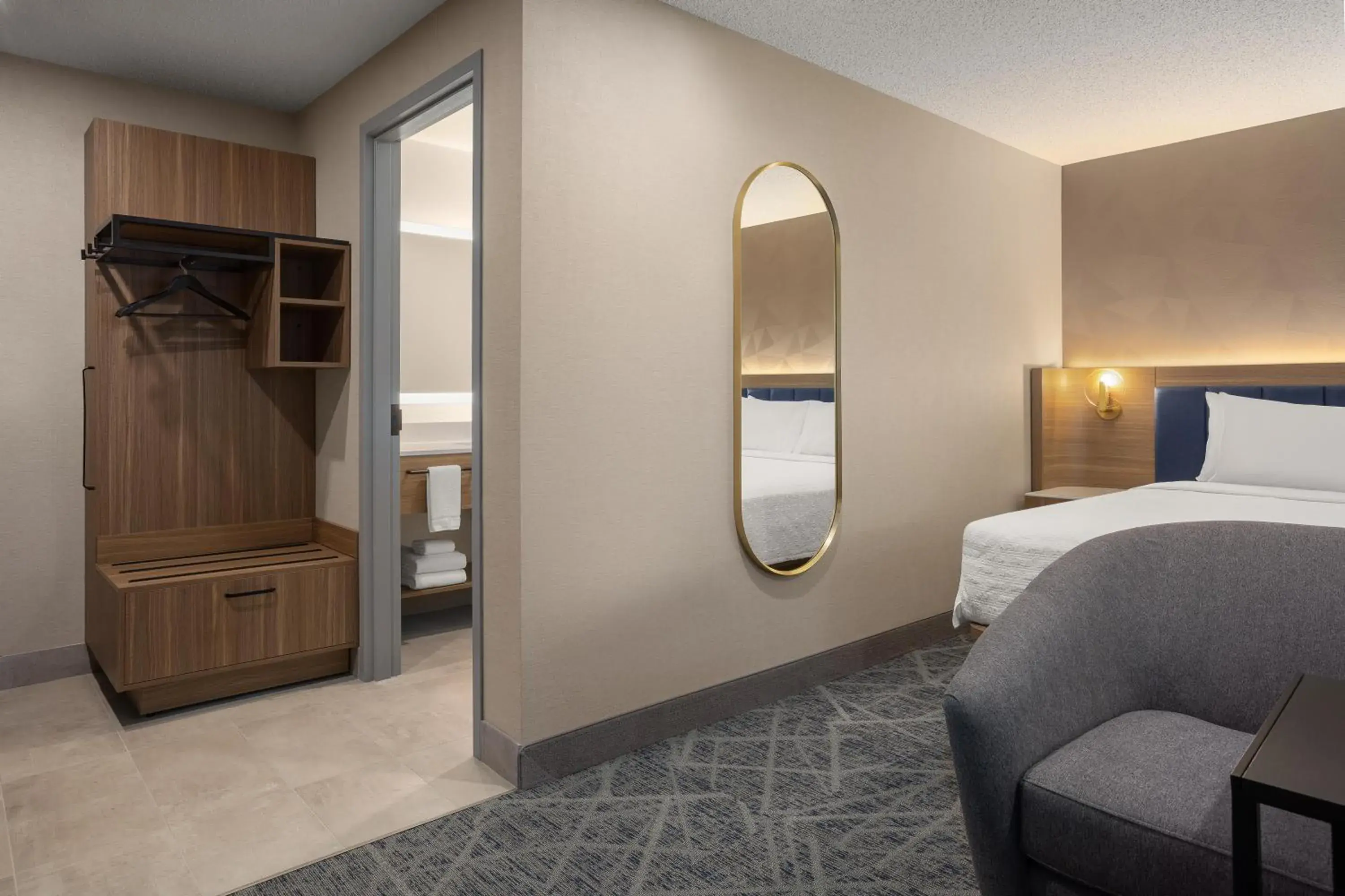 Bed in Hampton Inn By Hilton Calgary Downtown Bed in Hampton Inn By Hilton Calgary Downtown