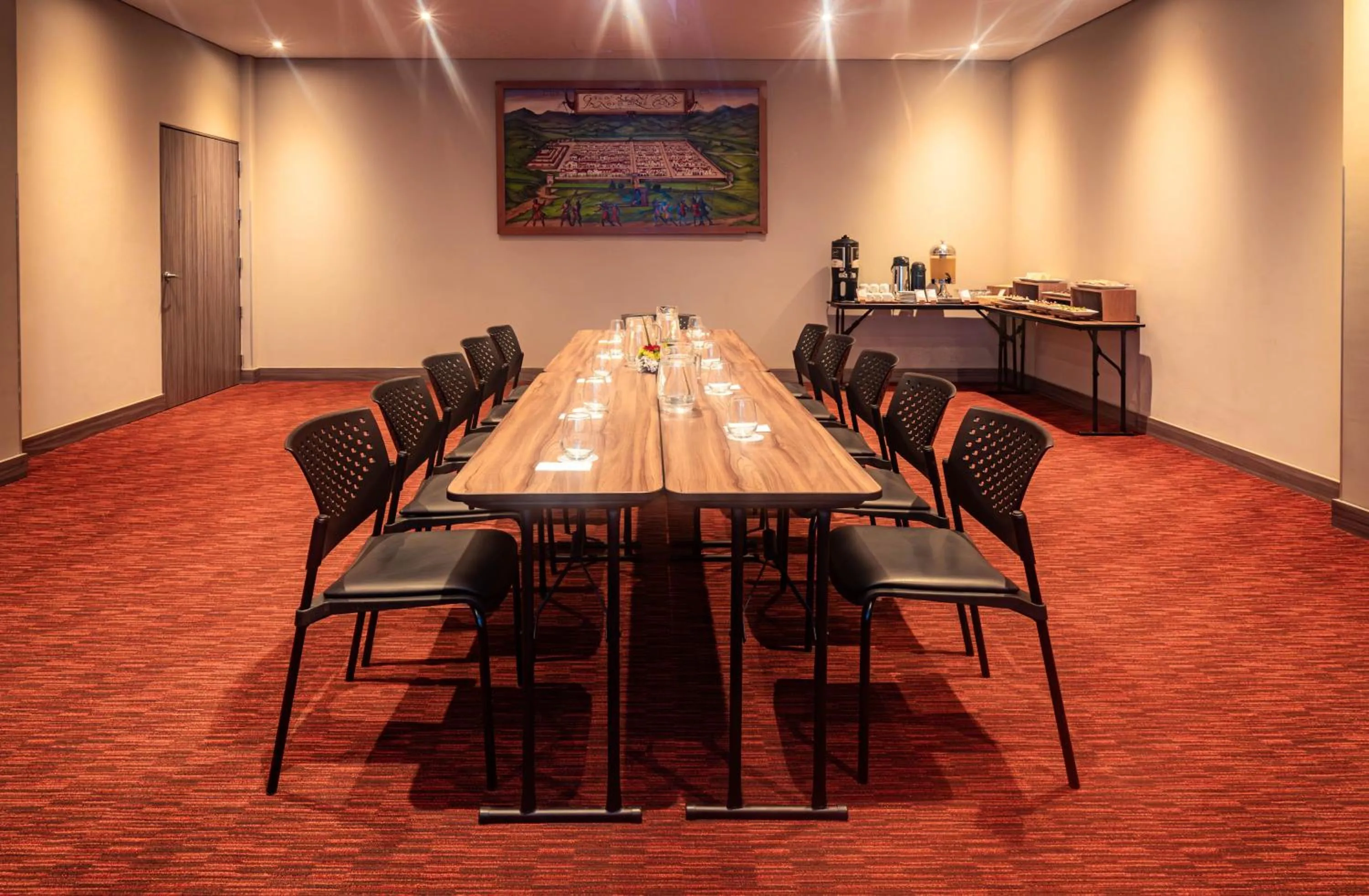 Meeting/conference room in Hampton By Hilton Cusco