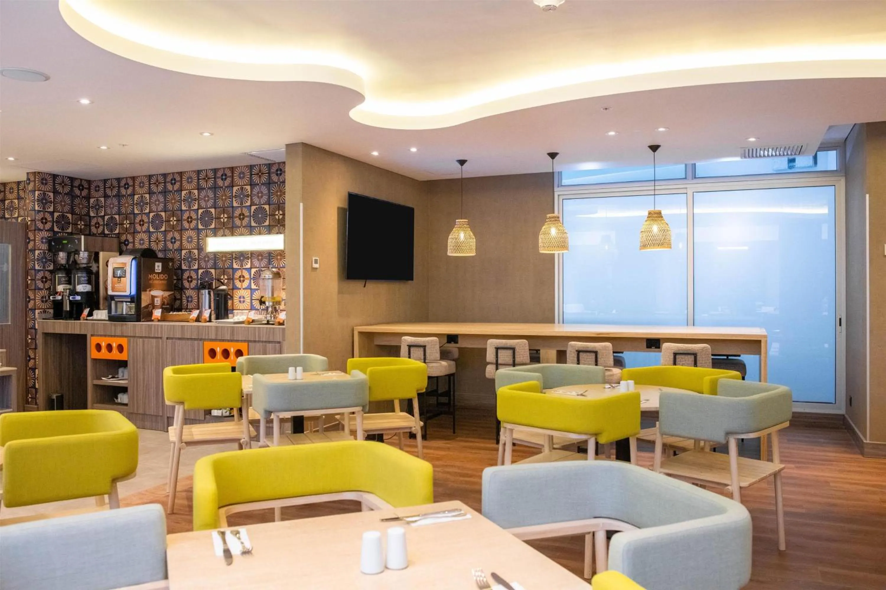 Restaurant/places to eat in Hampton By Hilton Cusco