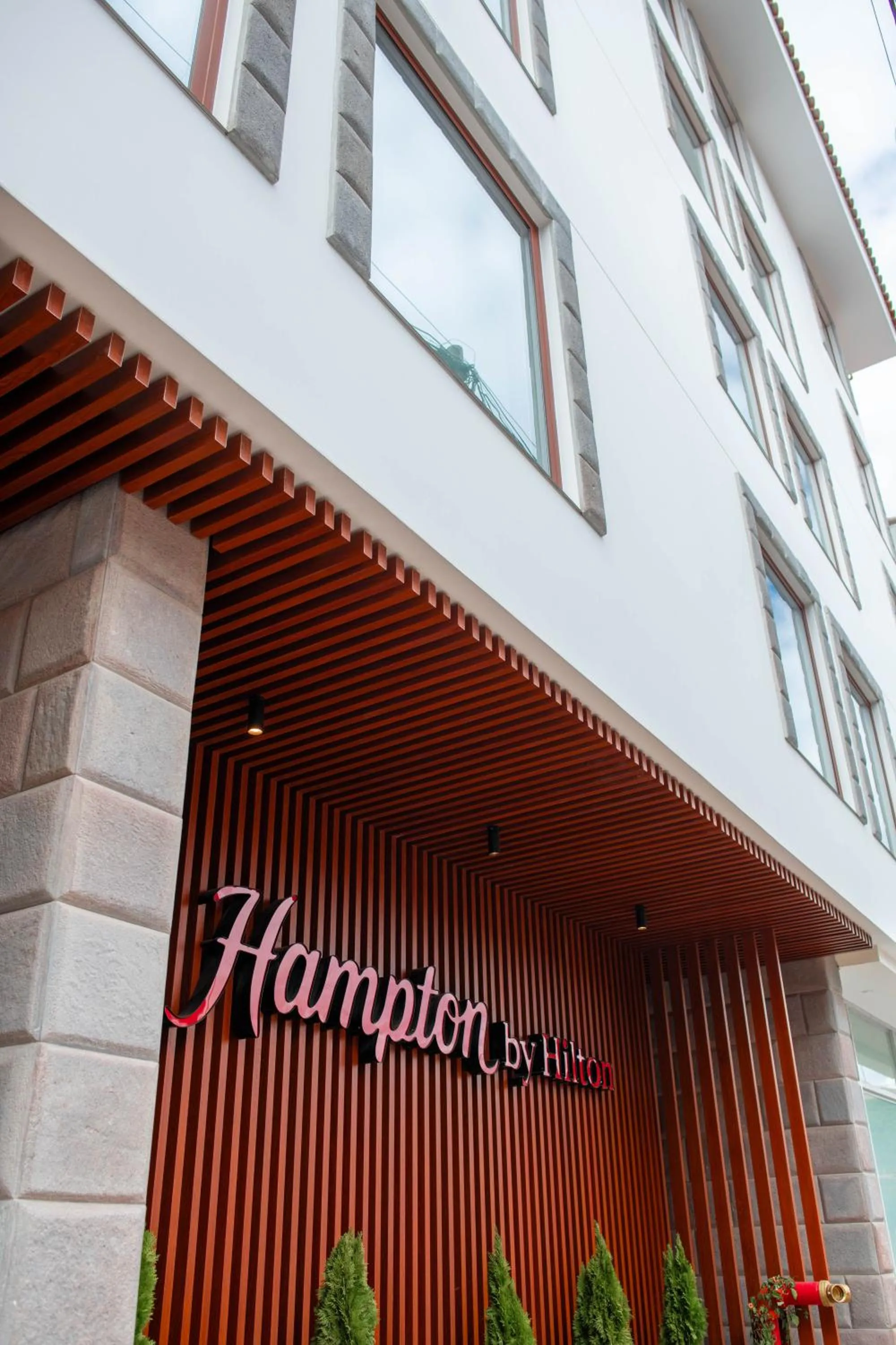 Facade/entrance in Hampton By Hilton Cusco