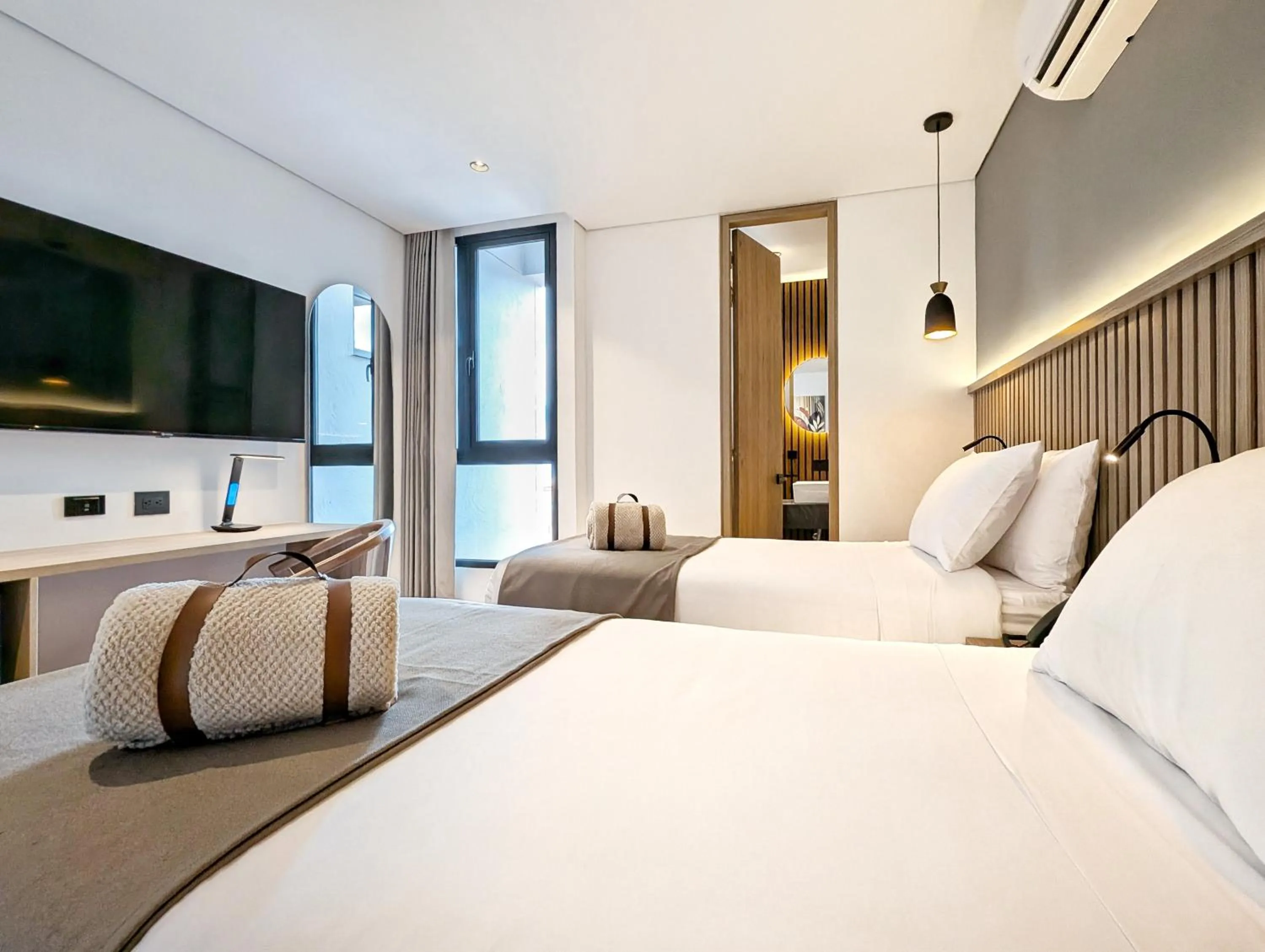 Bedroom, Bed in Moa Select