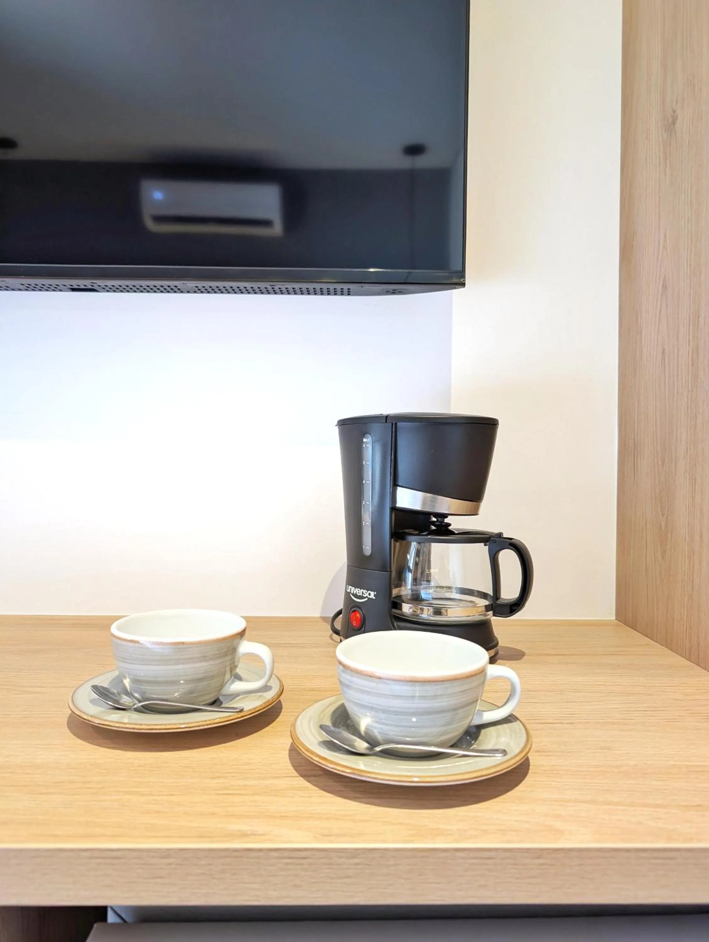 Coffee/tea facilities in Moa Select