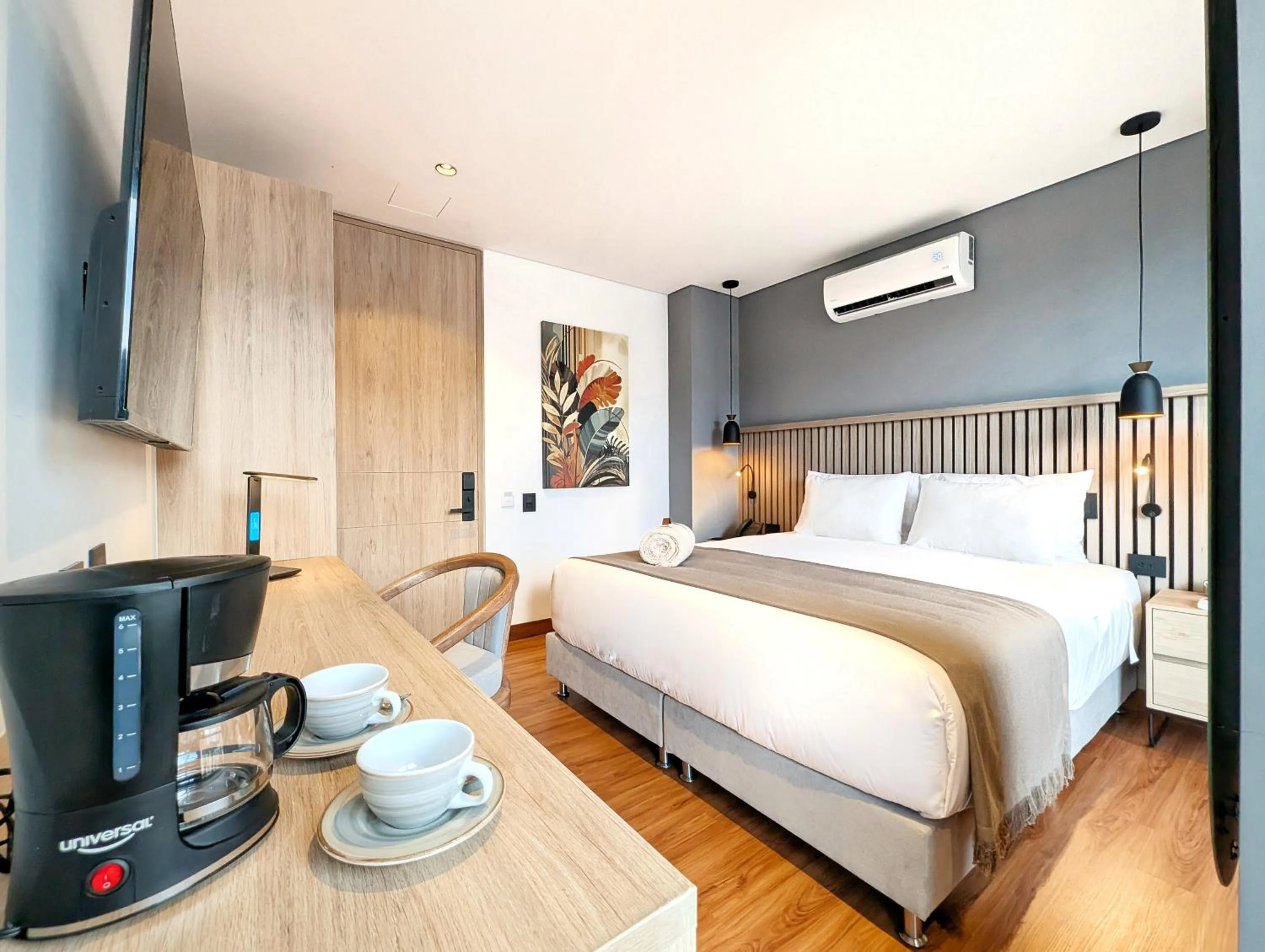 Bedroom, Bed in Moa Select