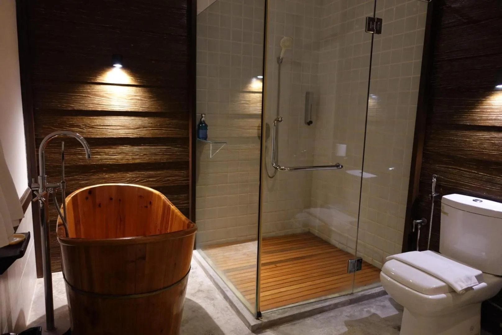 Bathroom in Sarang Paloh Heritage Stay