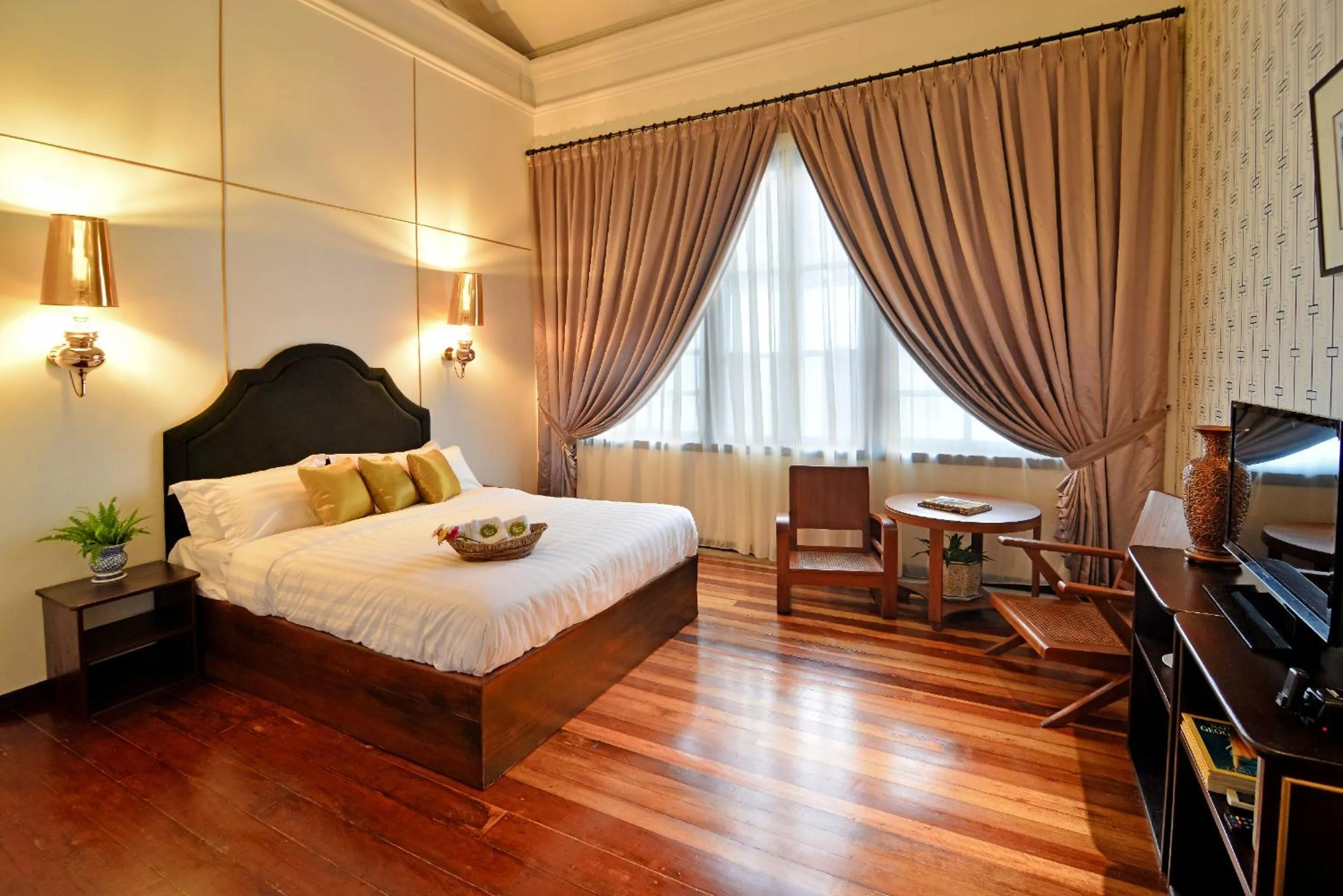Photo of the whole room, Bed in Sarang Paloh Heritage Stay
