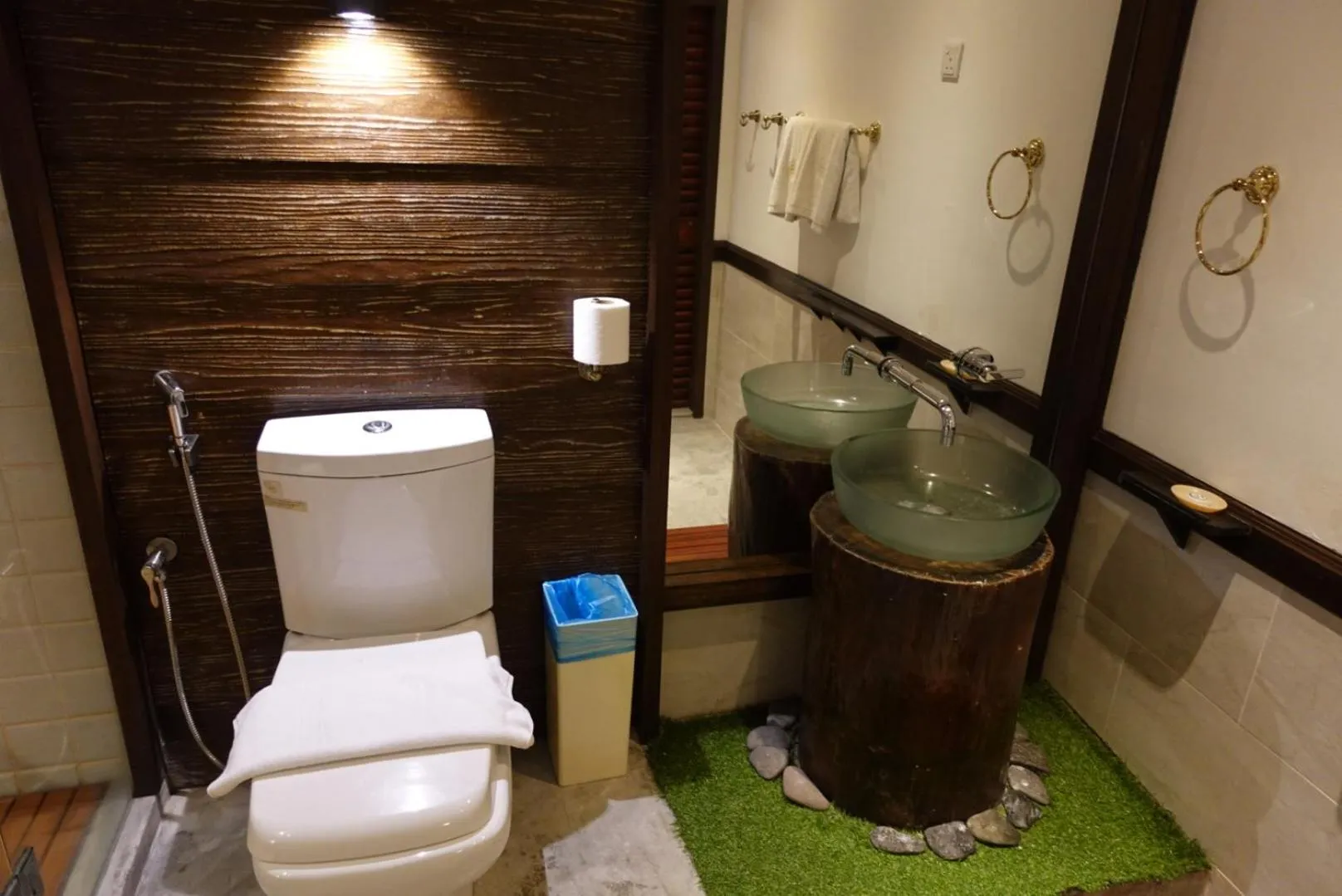 Bathroom in Sarang Paloh Heritage Stay