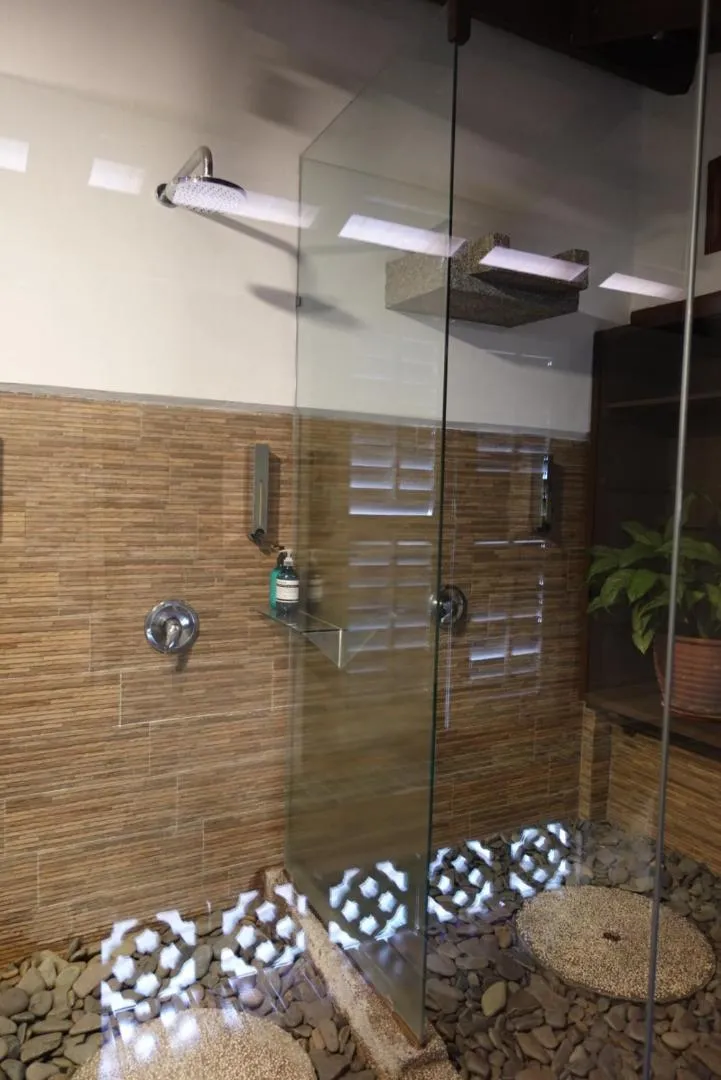 Bathroom in Sarang Paloh Heritage Stay