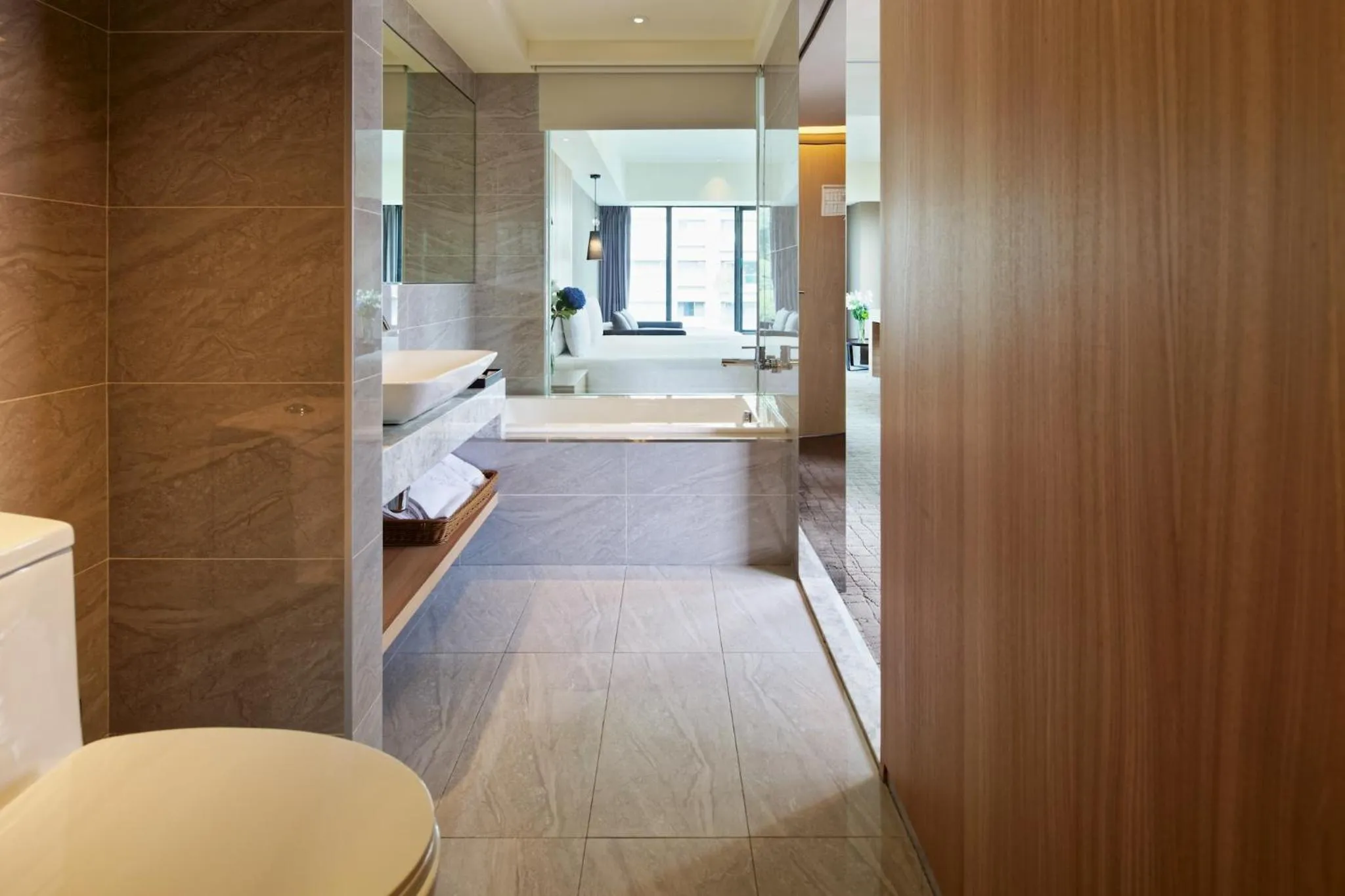 Toilet in CHECK inn SELECT Taipei NeiHu