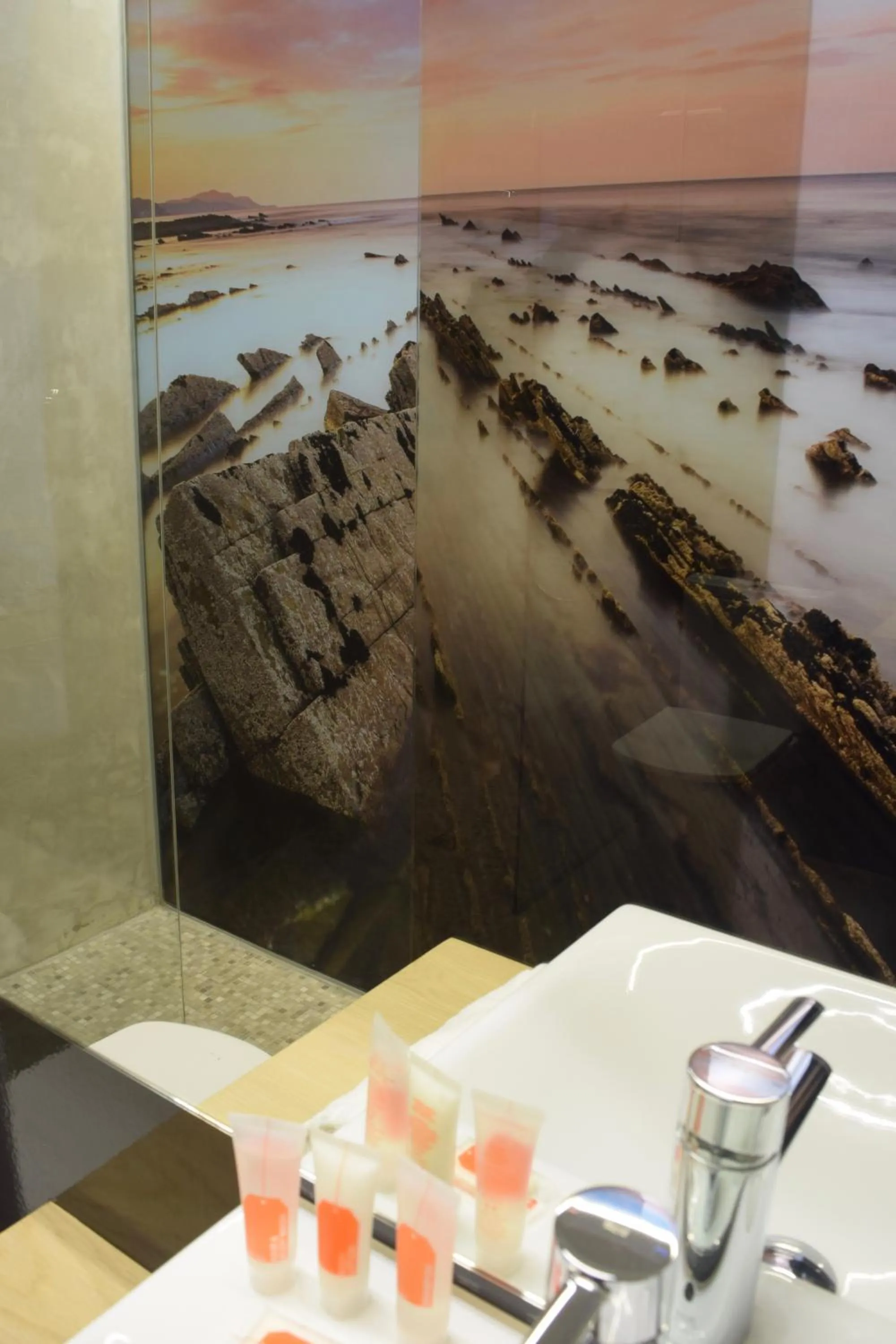 Bathroom in Zerupe Hotel