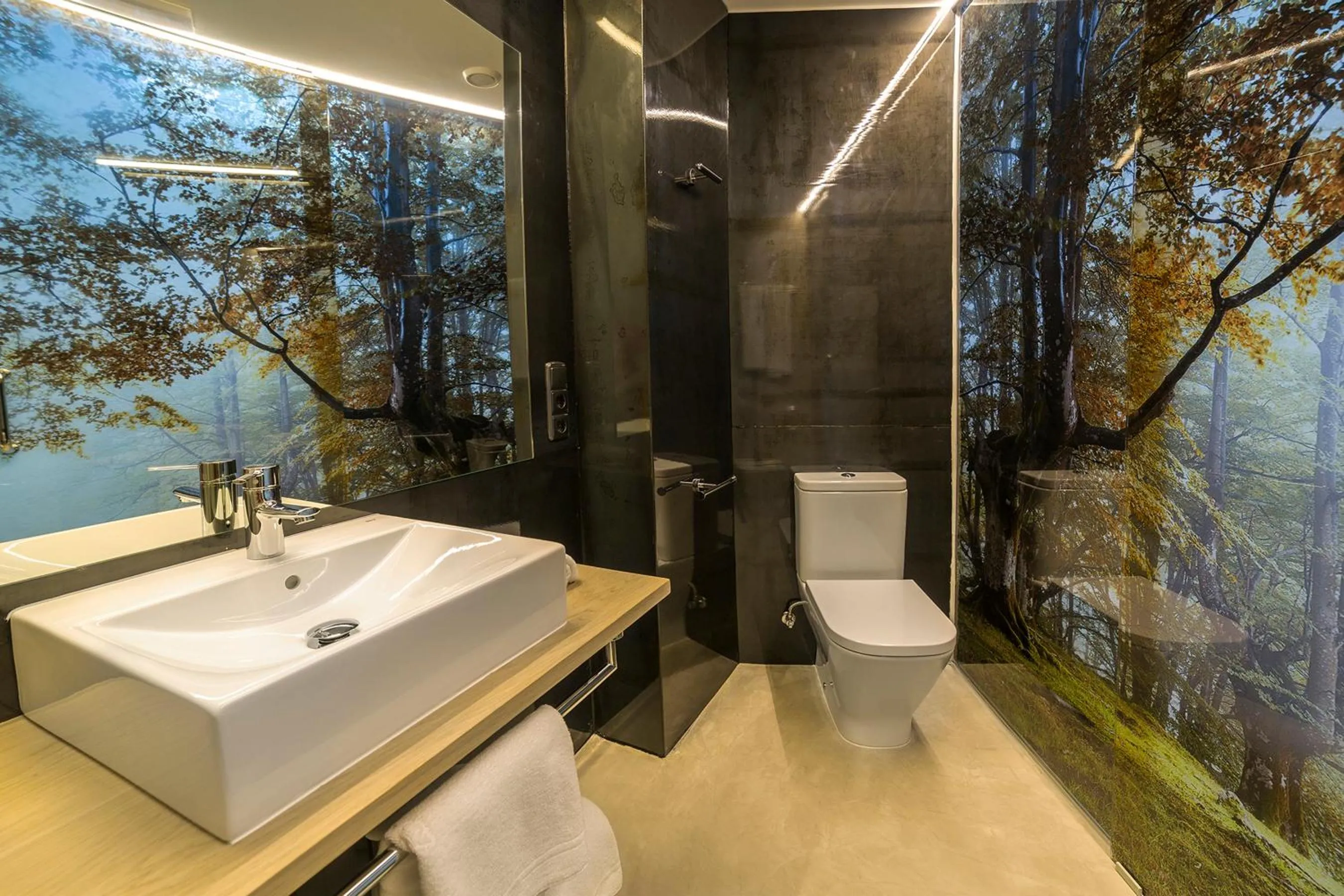 Bathroom in Zerupe Hotel