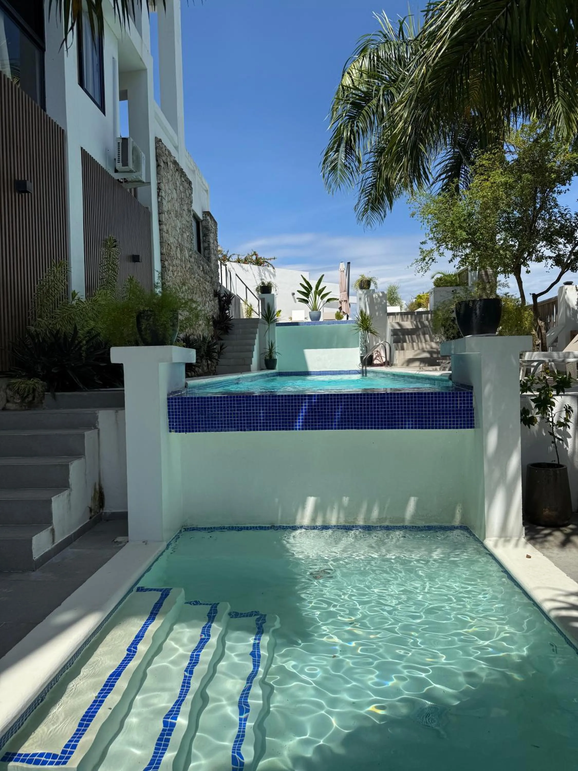 Swimming pool in Kainos Tropical Boutique Hotel