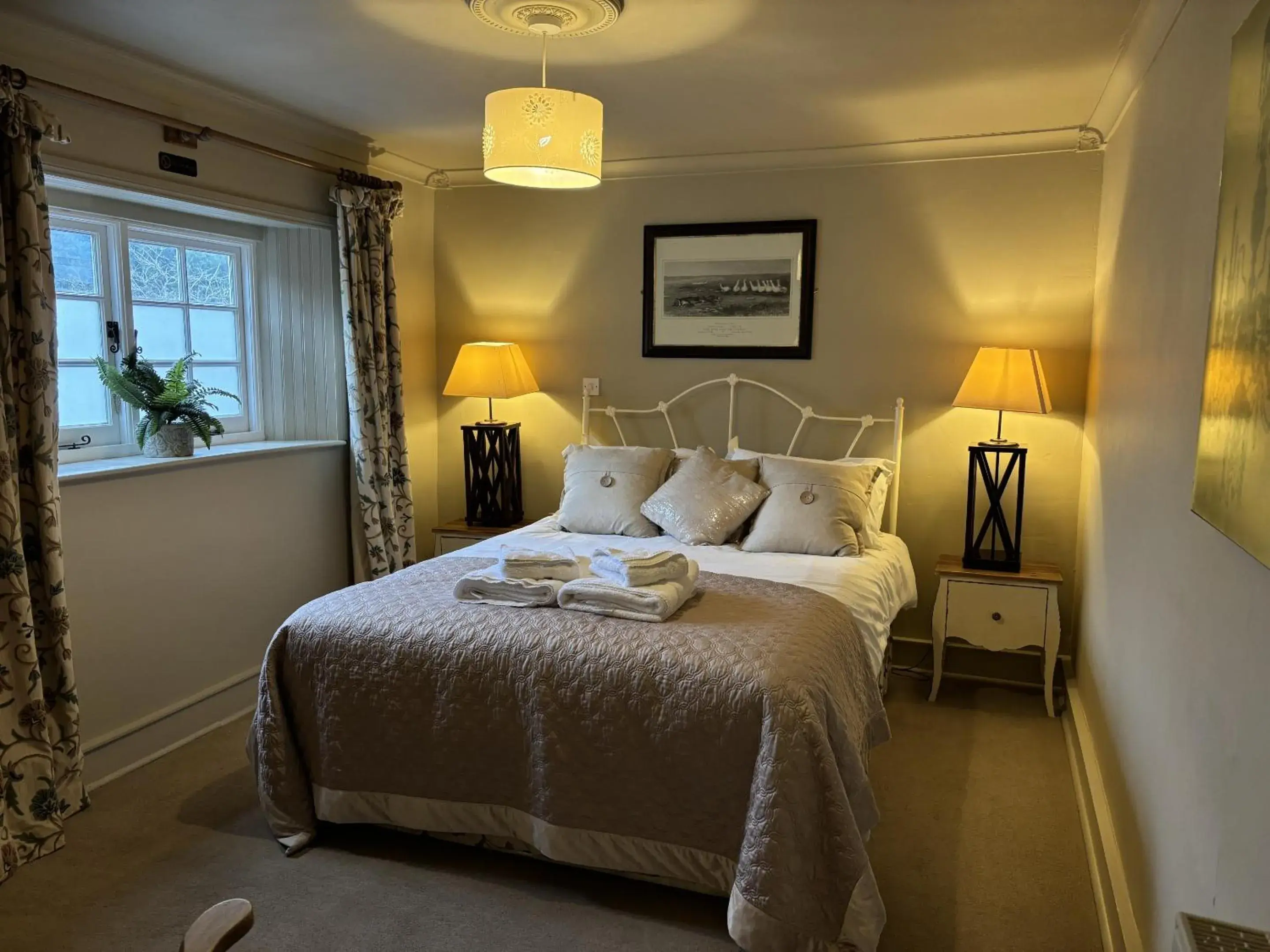Double Room with Private Bathroom - single occupancy in The Fox Goes Free Double Room with Private Bathroom - single occupancy in The Fox Goes Free